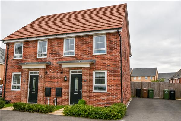 Talbot Road North, Wellingborough, NN8 1SF