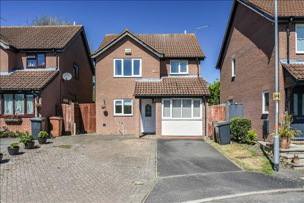 Orwell Close, Wellingborough, NN8 5WX