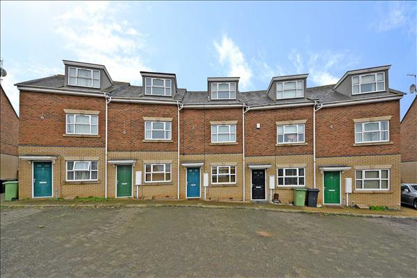 The Crescent, Wellingborough, NN8 5NW