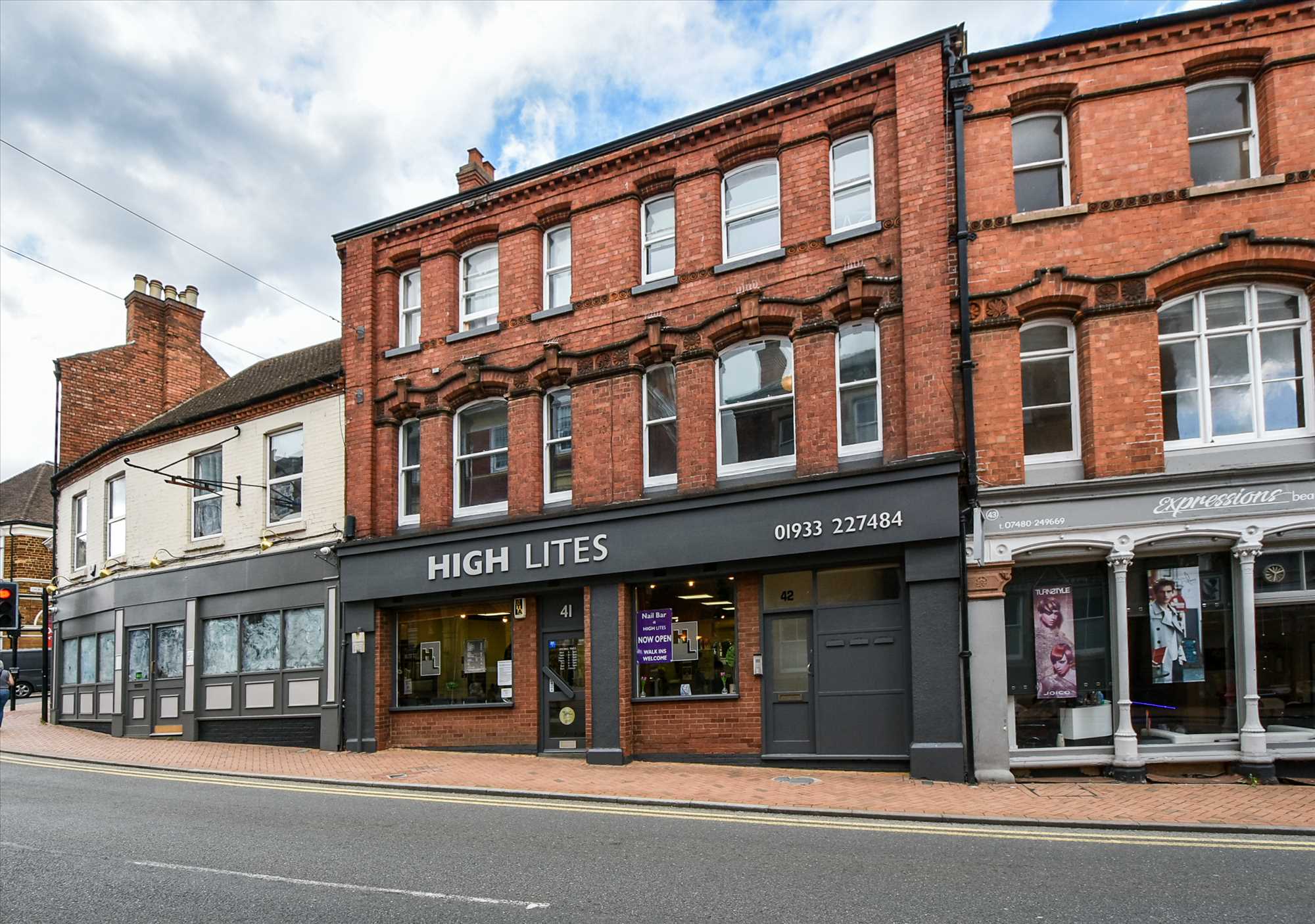 High Street, Wellingborough, NN8 4HL - Picture 1