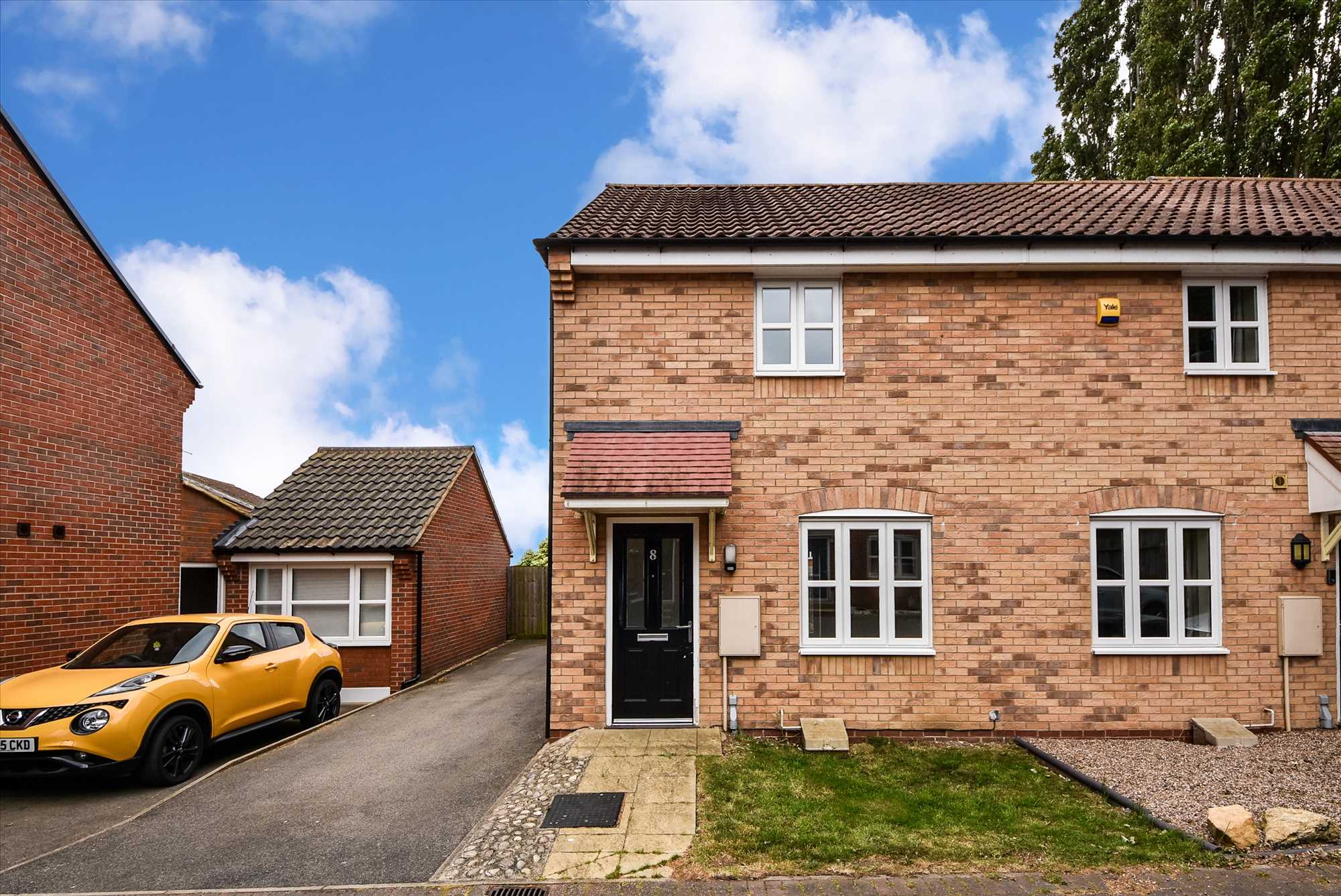 Wardens Lane, Irthlingborough, NN9 5UB - Picture 1