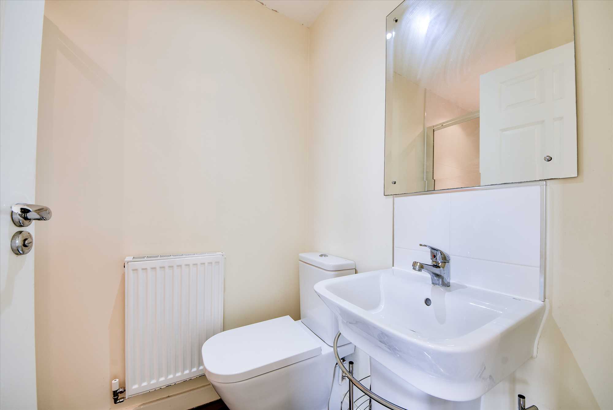 Wardens Lane, Irthlingborough, NN9 5UB - Picture 5
