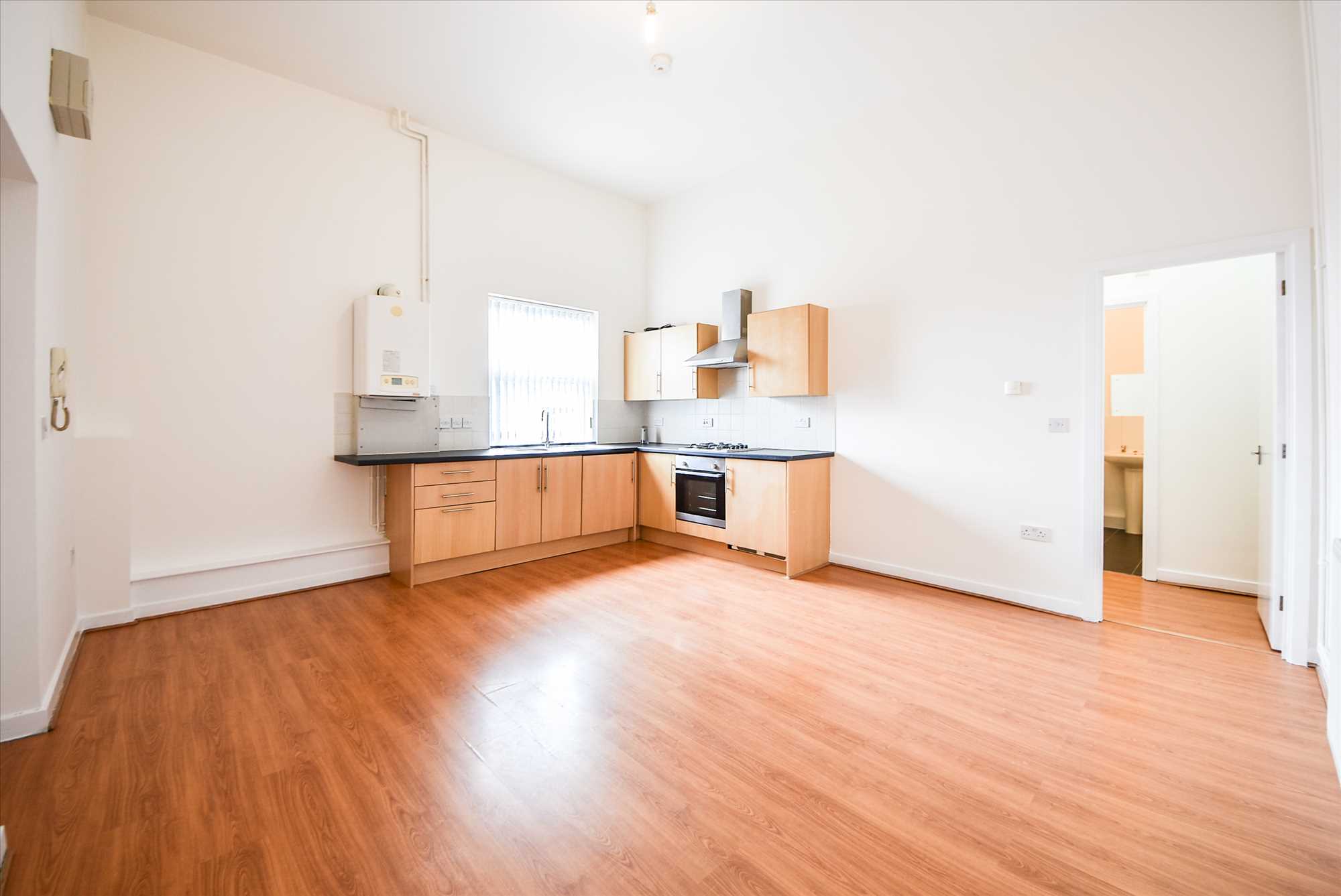 Newcomen Road, Wellingborough, NN8 1JT - Picture 2