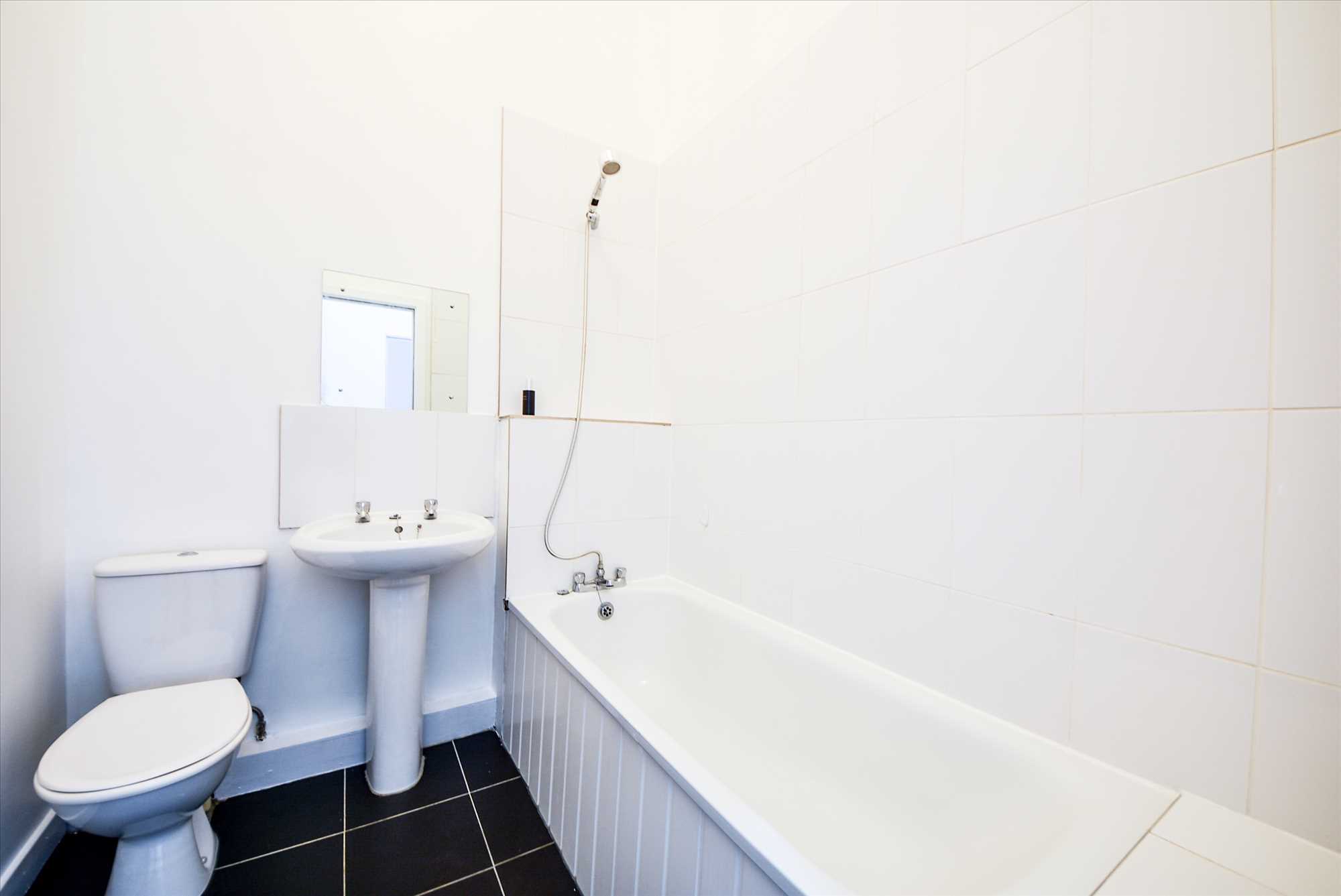 Newcomen Road, Wellingborough, NN8 1JT - Picture 5
