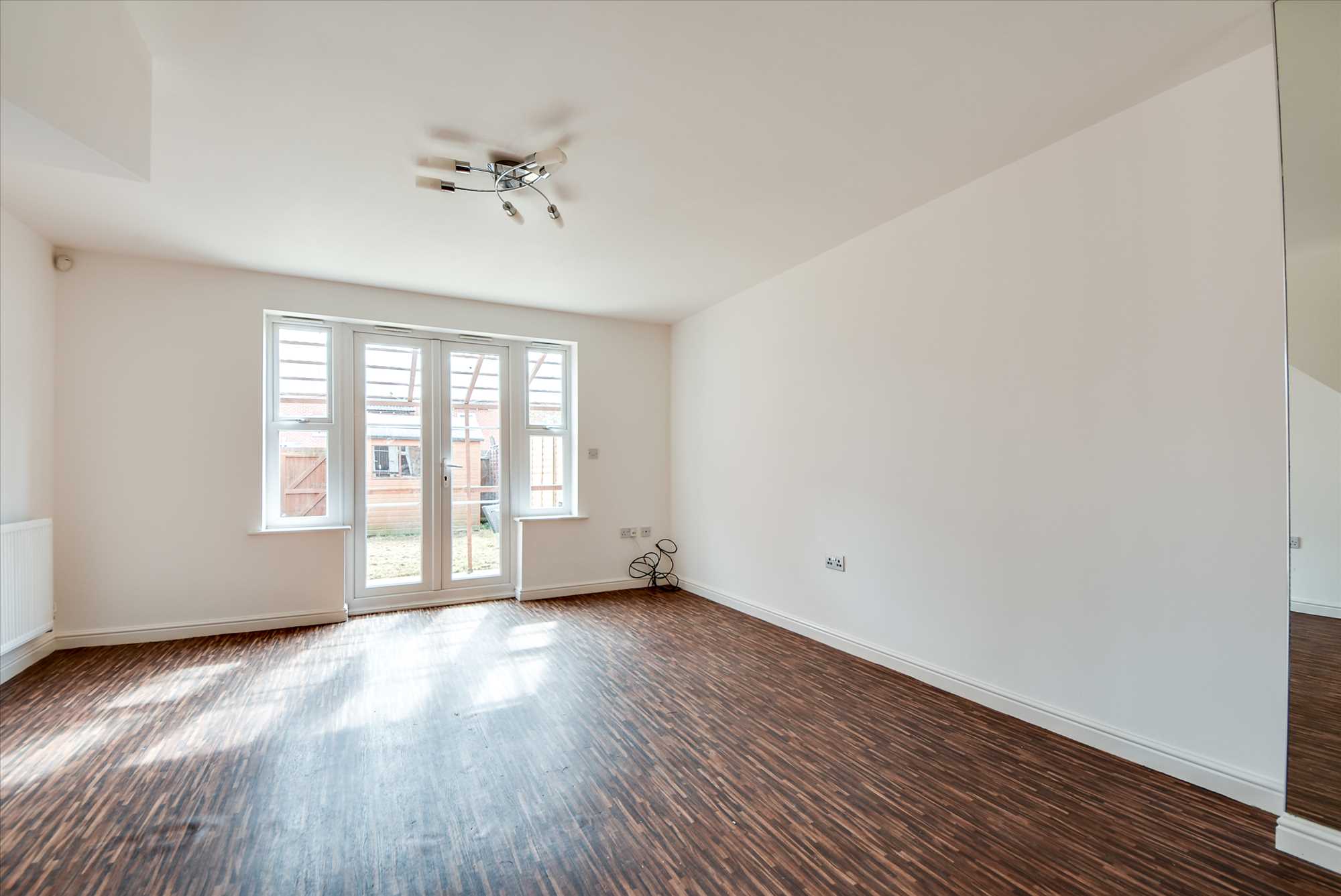 Hatton Park Road, Wellingborough, NN8 5BA - Picture 2
