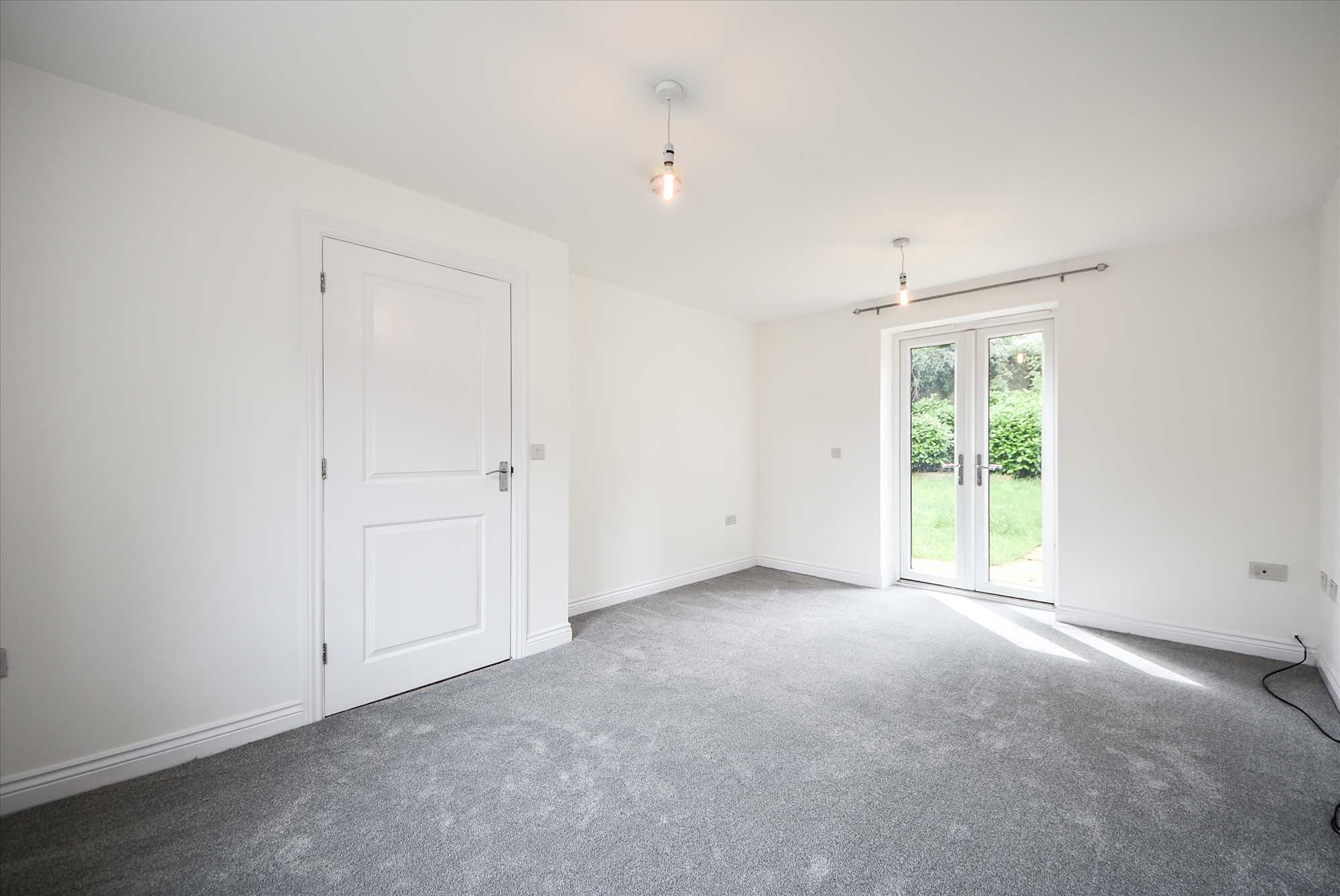 Neptune Road, Wellingborough, NN8 1RD - Picture 2