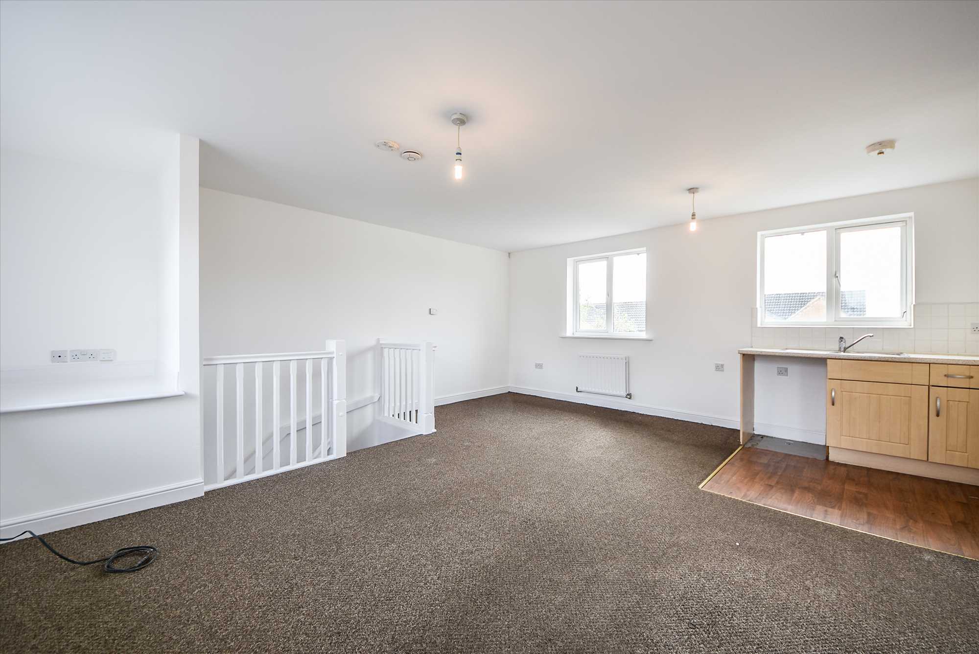 Carlisle Close, Oakley Vale, Corby, NN18 8RN - Picture 2