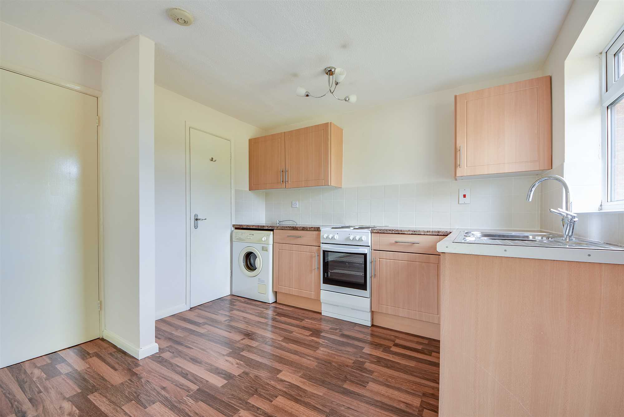 Castle Mews, Wellingborough, Northants, NN8 1NX - Picture 4