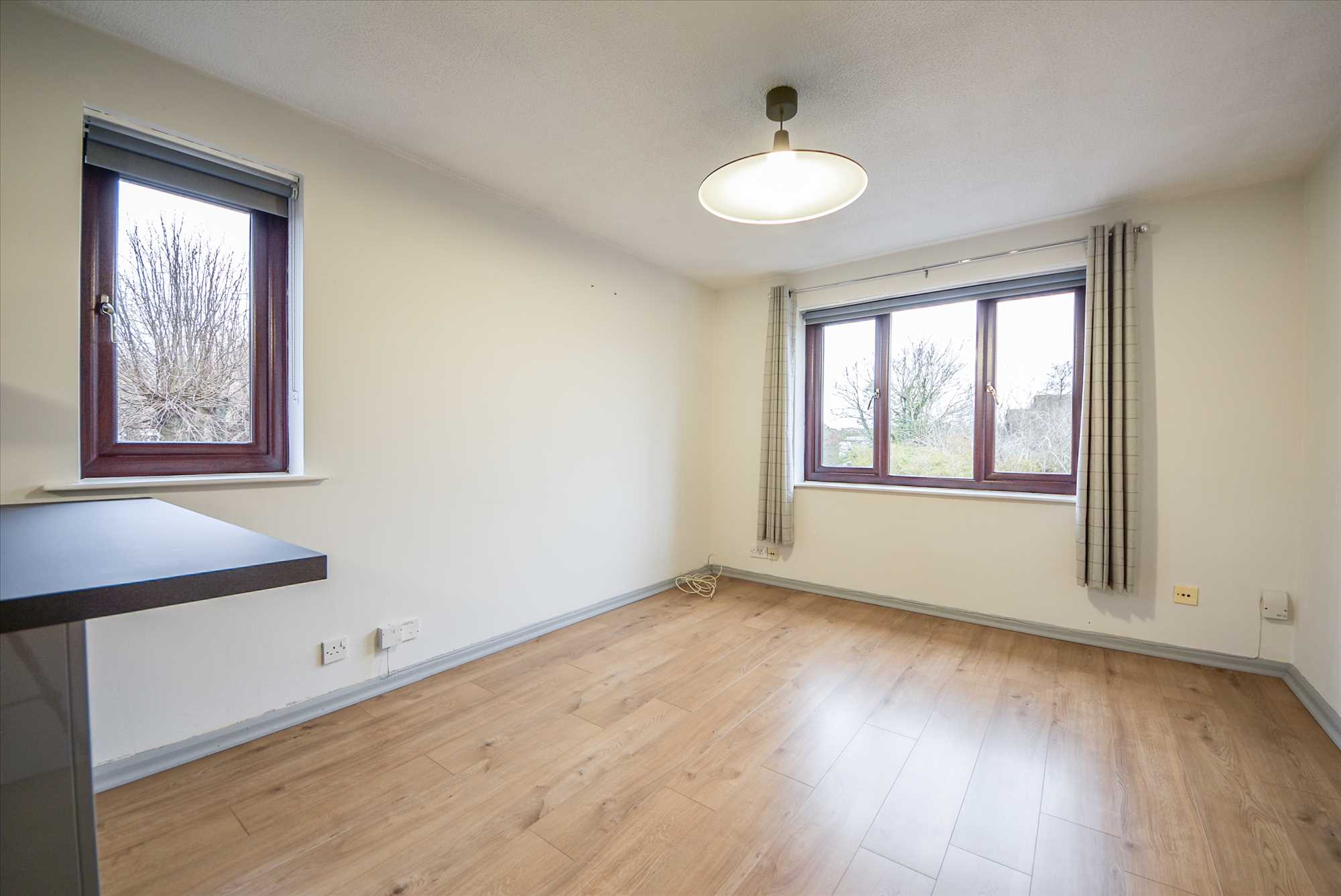 Park View, Castle Road, Wellingborough, NN8 1LS - Picture 2