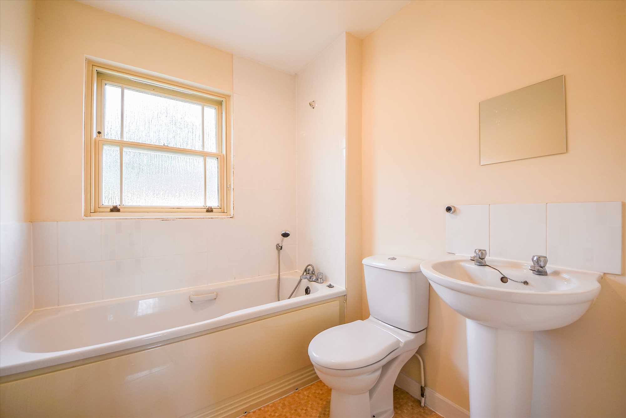 Chapman Road, Wellingborough, NN8 1JN - Picture 11
