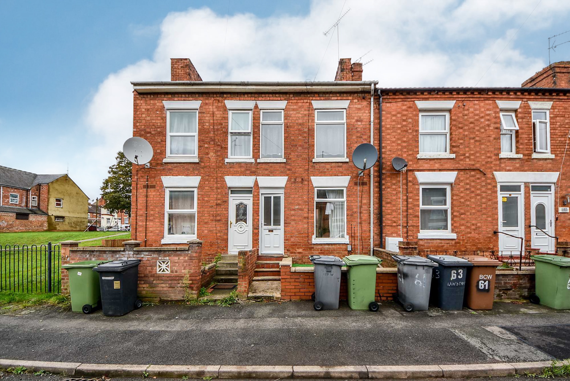Winstanley Road, Wellingborough, NN8 1JF - Picture 1