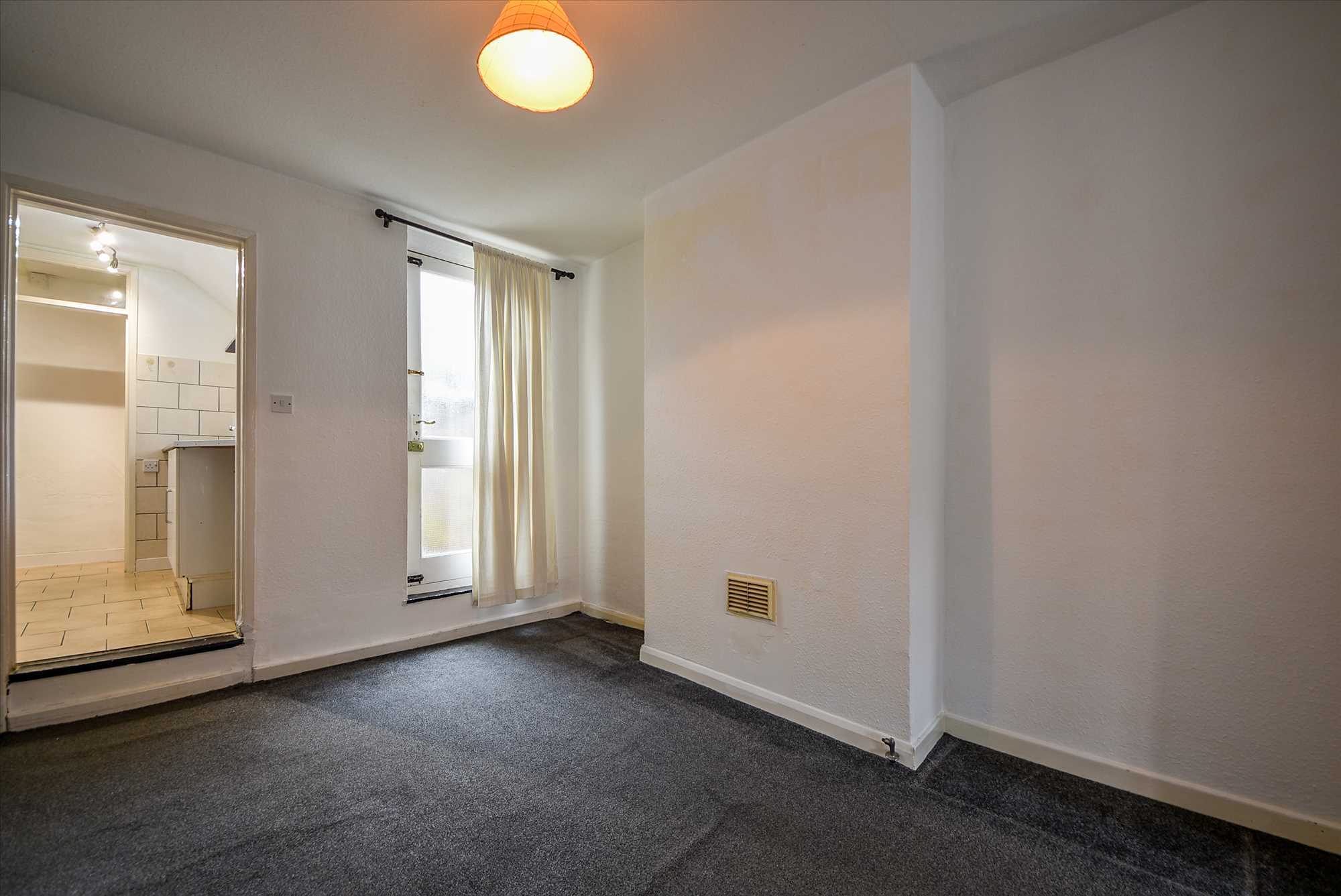 Winstanley Road, Wellingborough, NN8 1JF - Picture 3