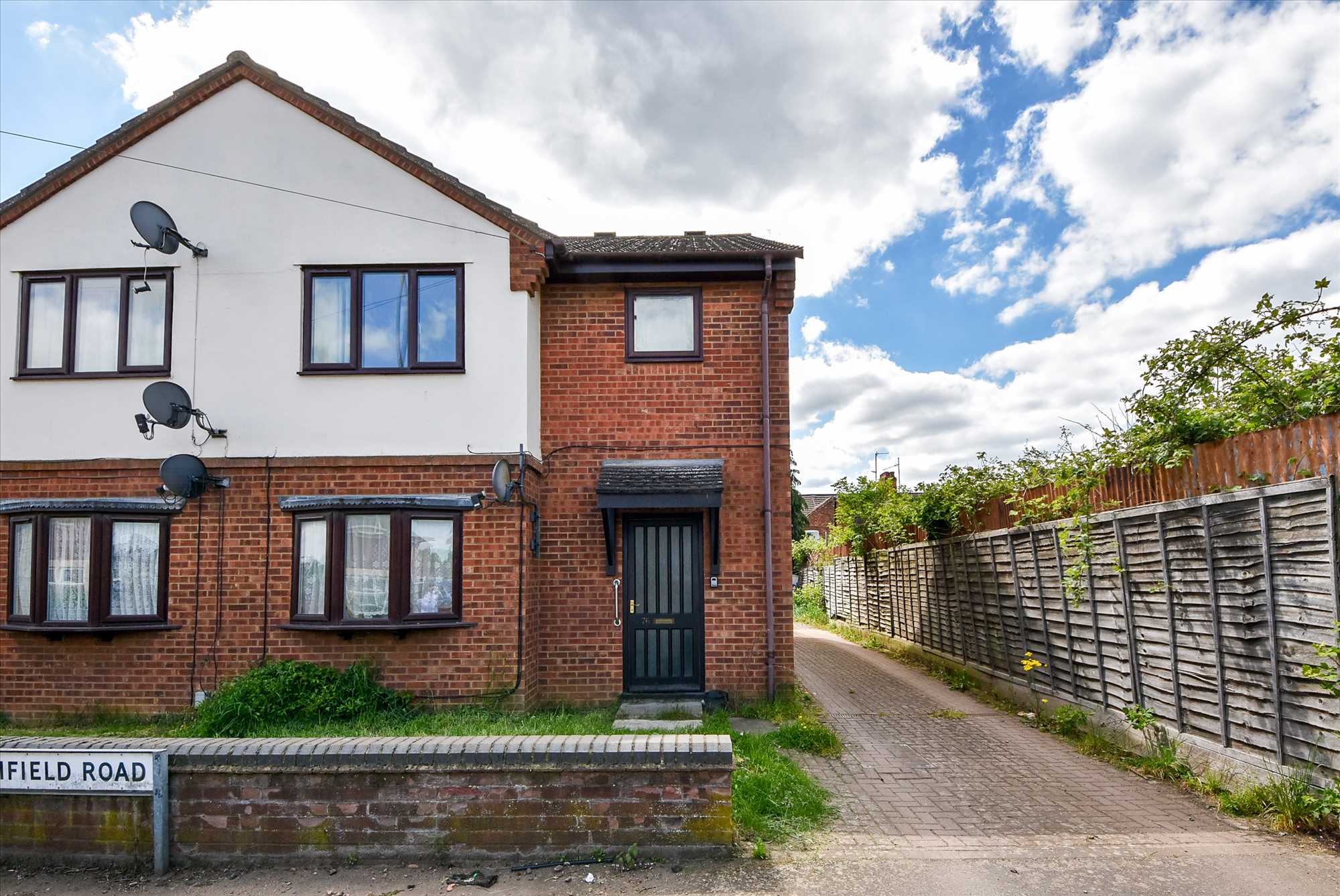 Highfield Road, Wellingborough, NN8 1PL - Picture 1