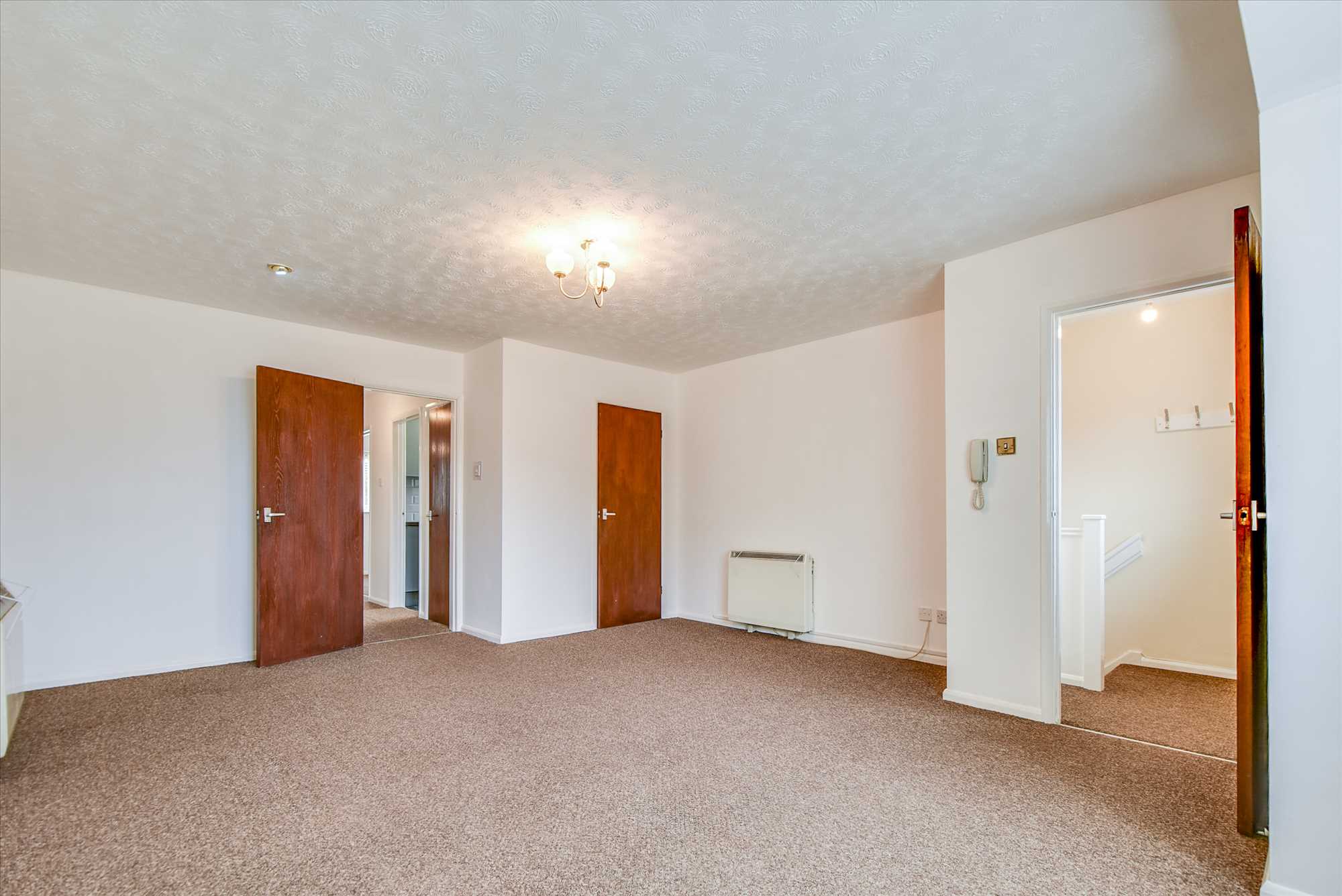 Highfield Road, Wellingborough, NN8 1PL - Picture 2