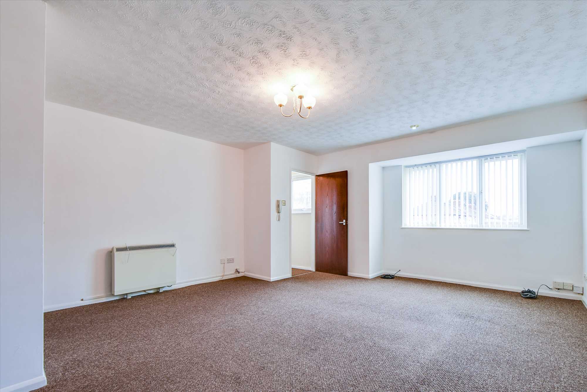 Highfield Road, Wellingborough, NN8 1PL - Picture 3