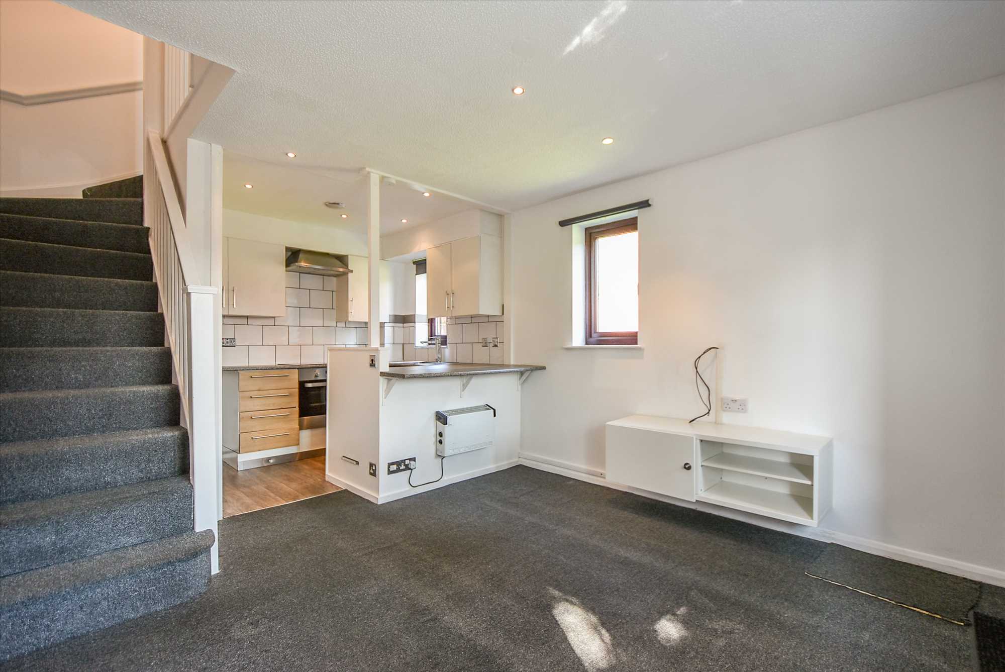 Senwick Drive, Wellingborough, NN8 1RX - Picture 2