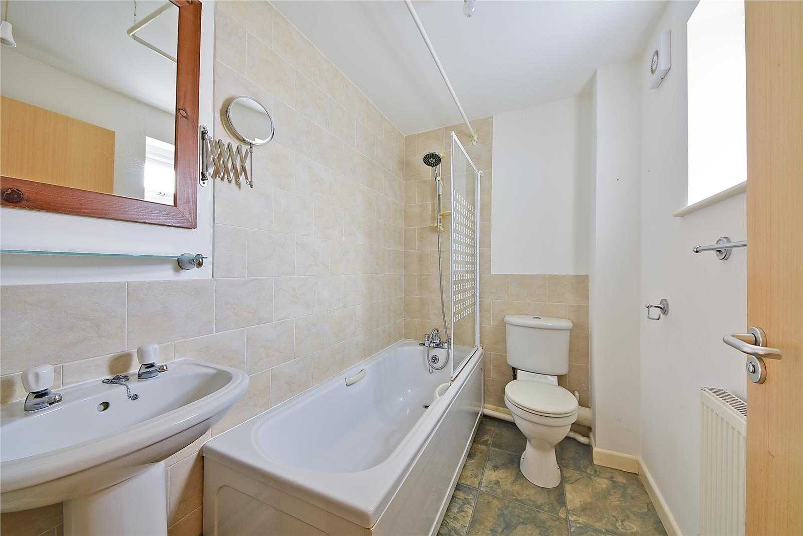 Warmonds Hill, Higham Ferrers, NN10 8AR - Picture 8