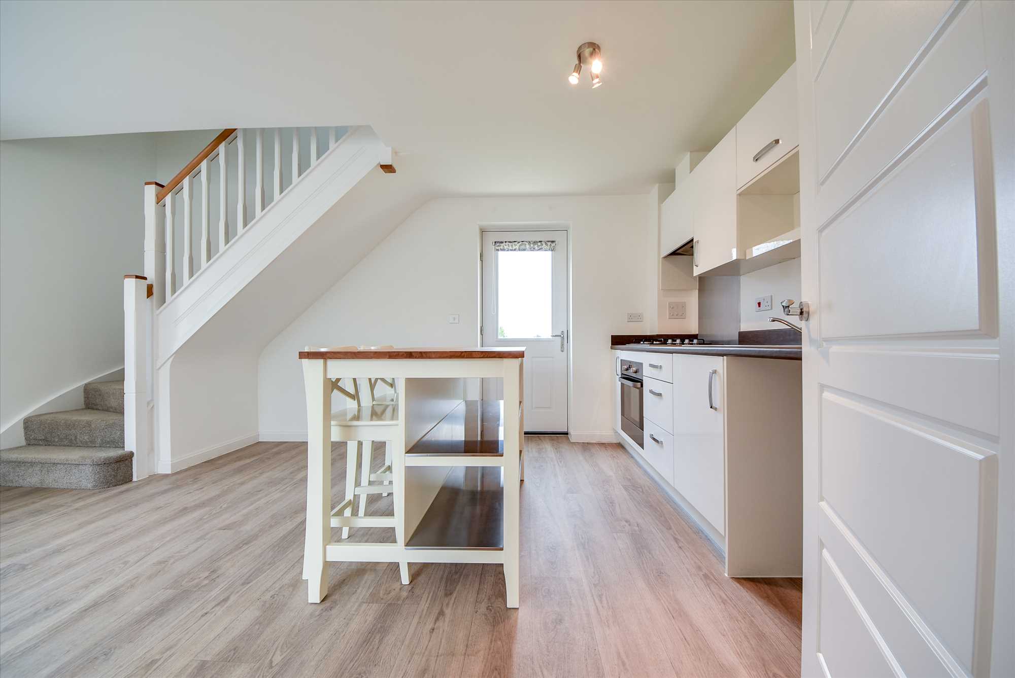 Talbot Road North, Wellingborough, Northants, NN8 1SF - Picture 4