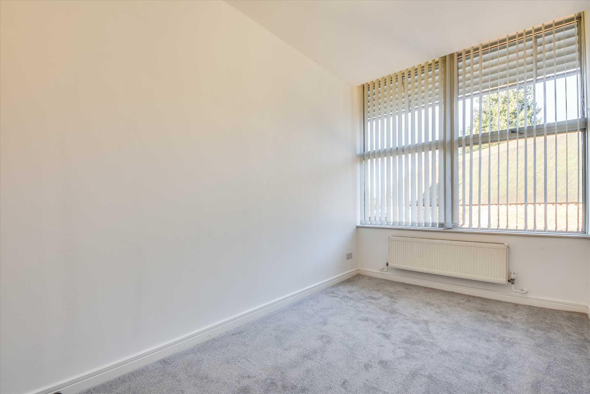 Avon House, Tithe Barn Road, Wellingborough, NN8 1GD - Picture 5