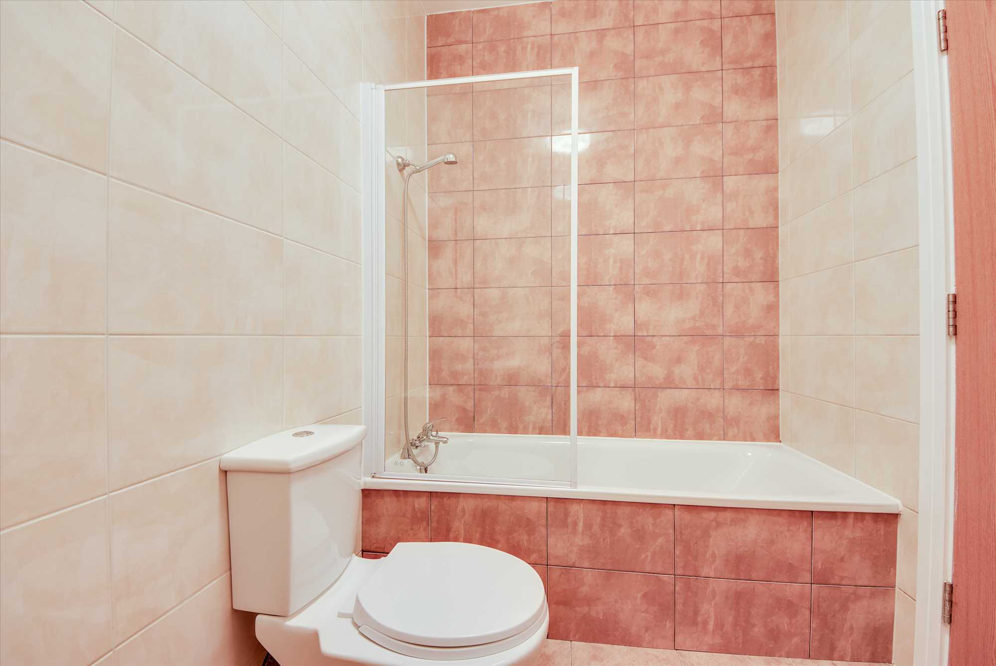 Avon House, Tithe Barn Road, Wellingborough NN8 1GD - Picture 9