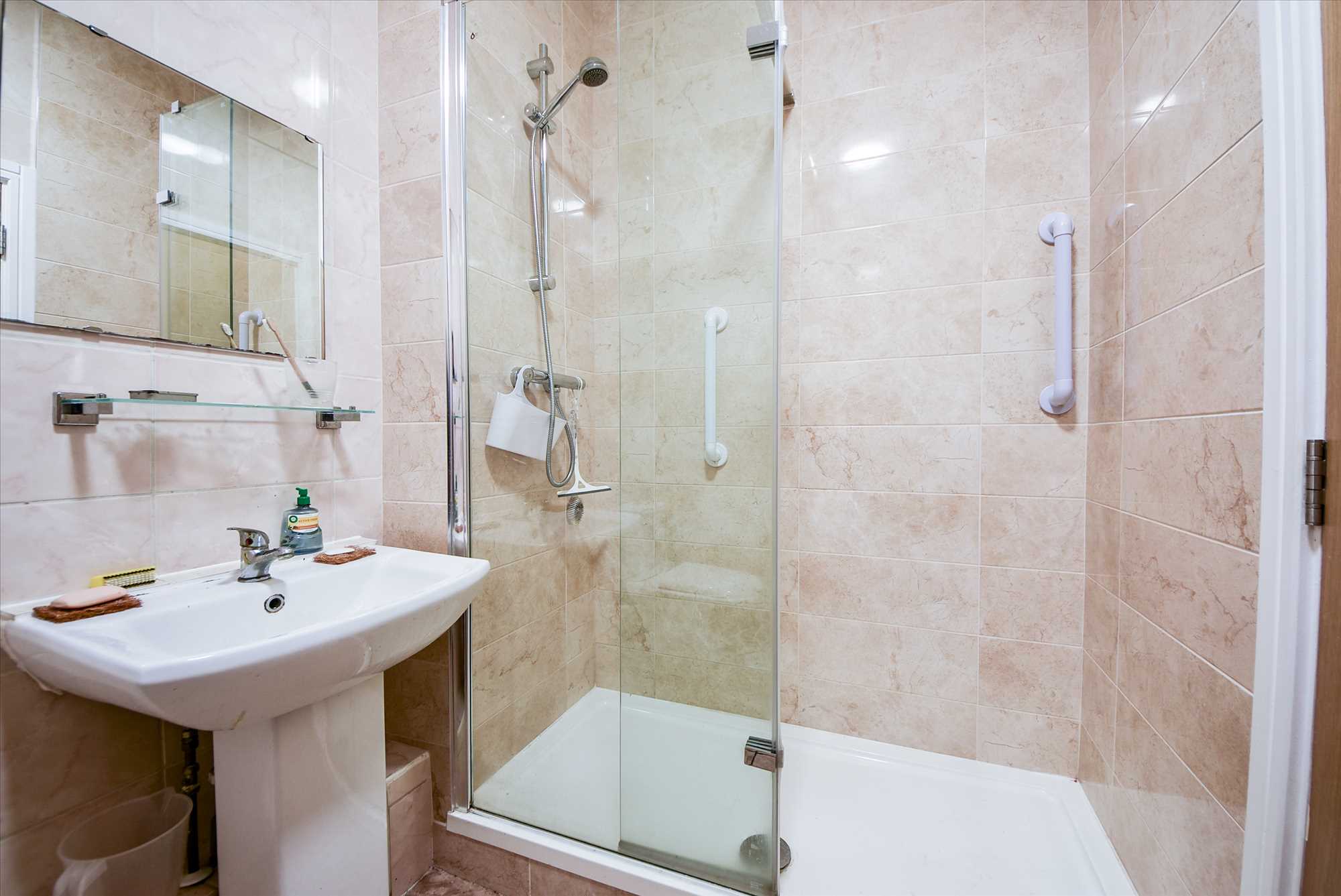 Avon House, Tithe Barn Road, Wellingborough, NN8 1GD - Picture 9