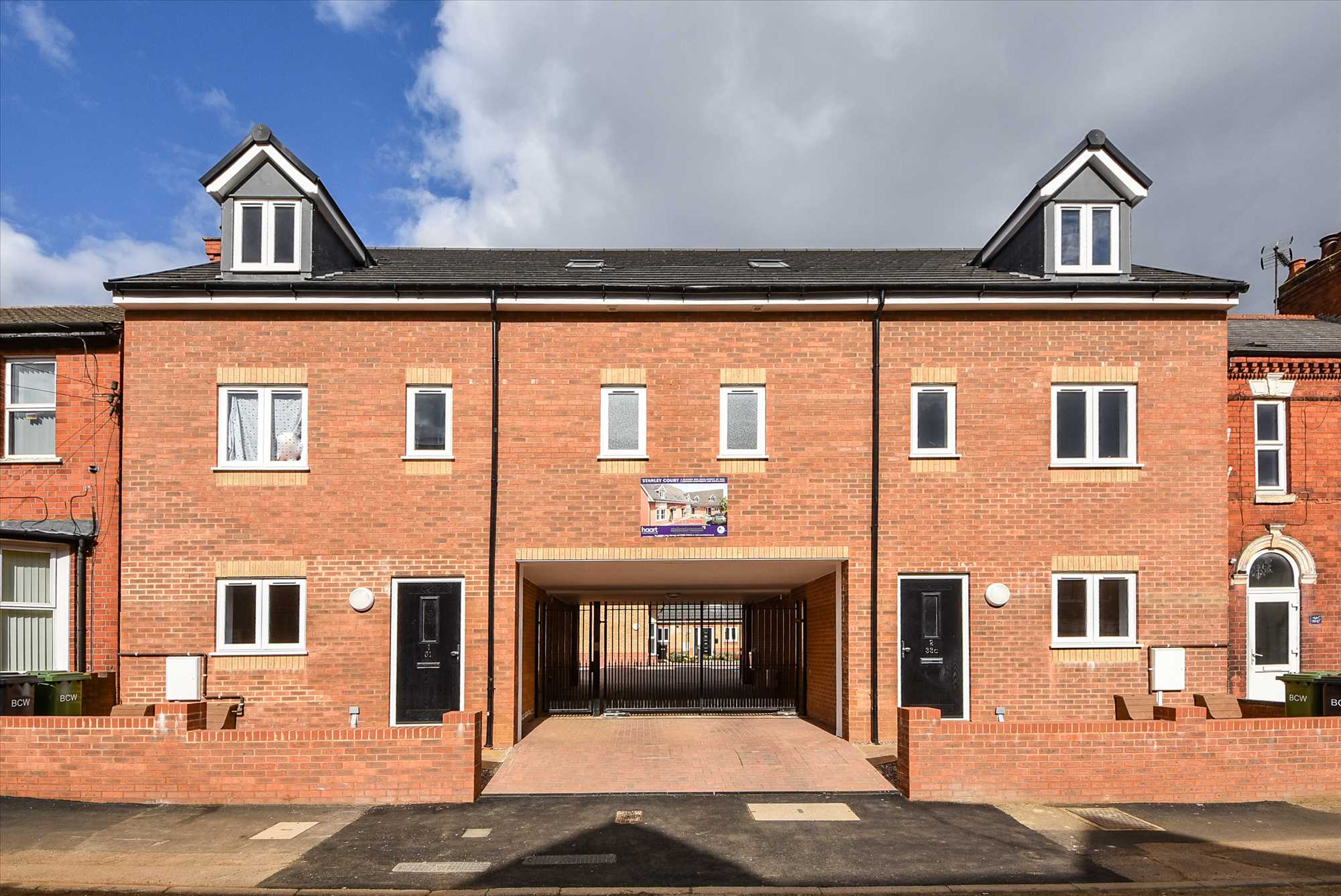 Stanley Court, Stanley Road, Wellingborough, NN8 1EA - Picture 2