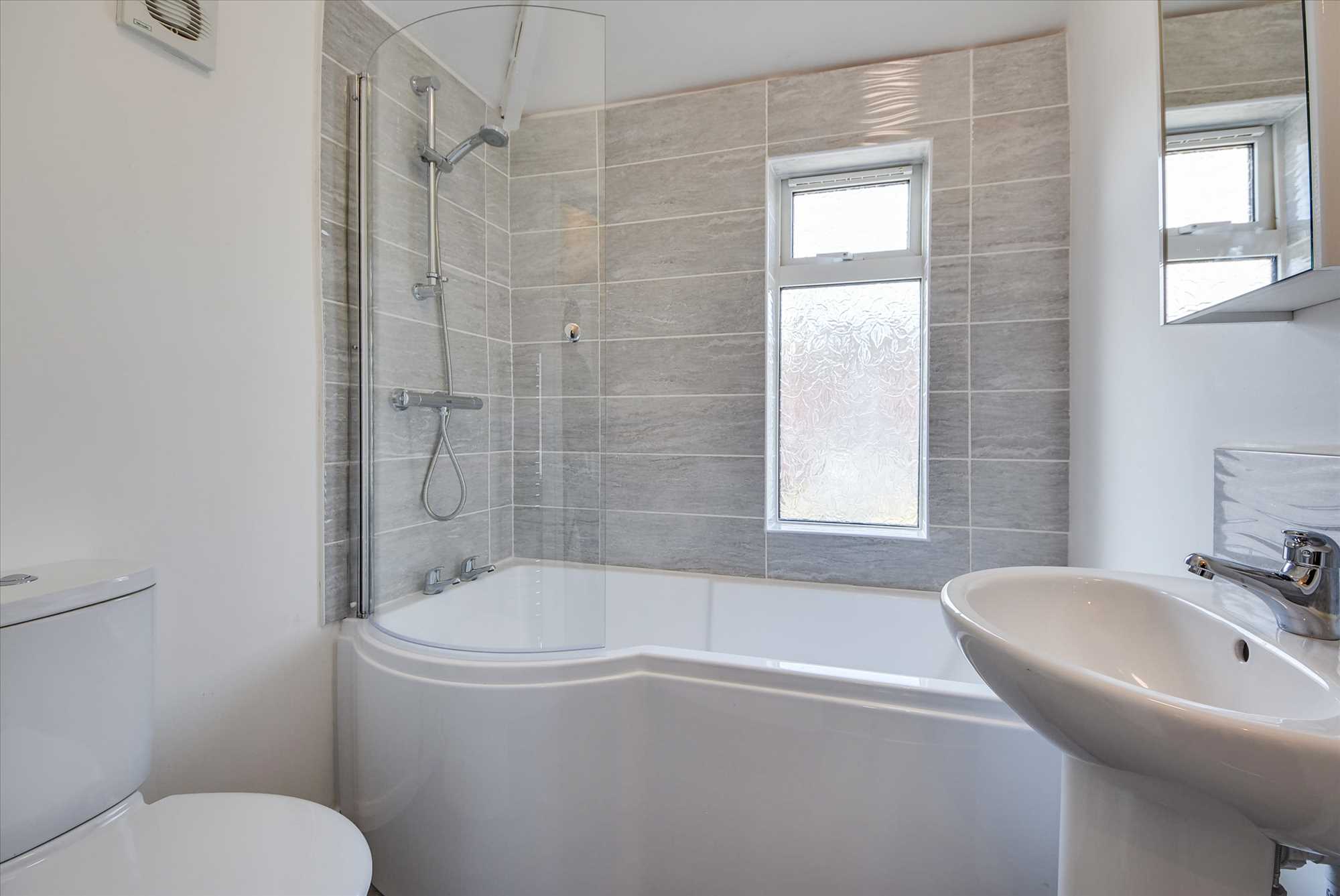 Gisburne Road, Wellingborough, Northants, NN8 4EE - Picture 9