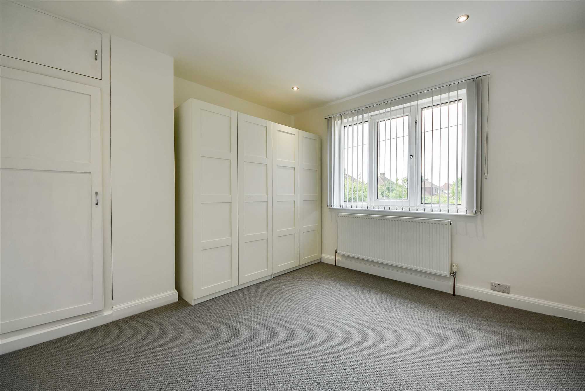 First Avenue, Wellingborough, NN8 3PU - Picture 8