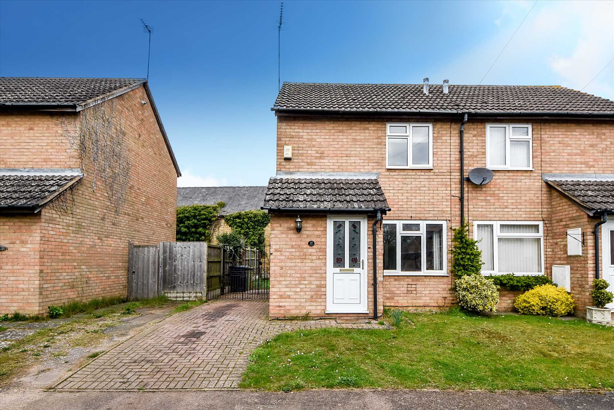 Alington Close, Finedon, NN9 5DF - Picture 1