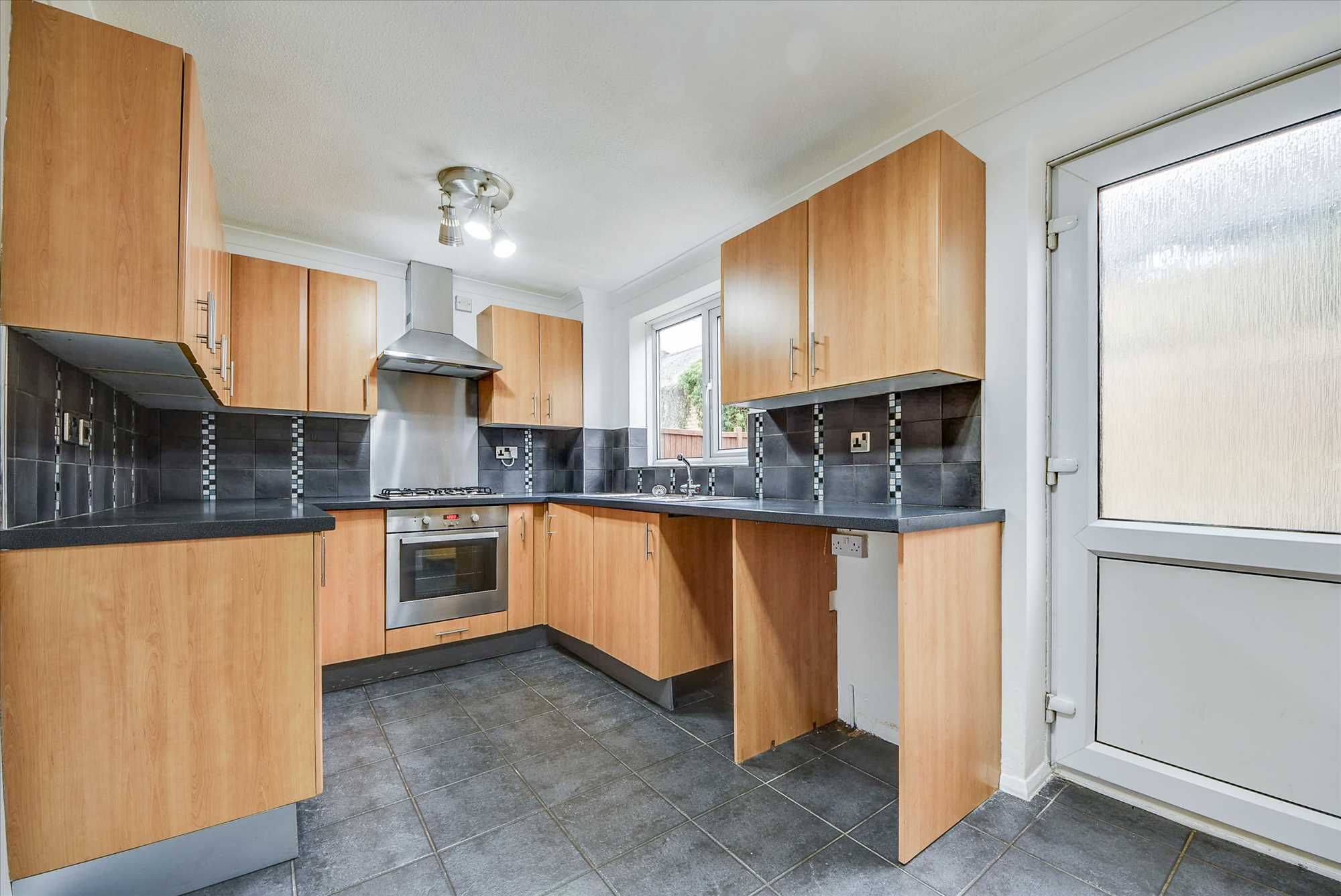 Alington Close, Finedon, NN9 5DF - Picture 3