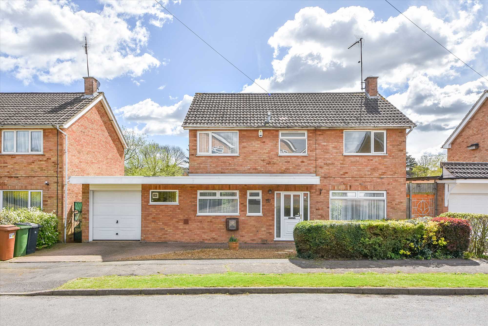 Abbots Way, Wellingborough, NN8 2AG - Picture 1