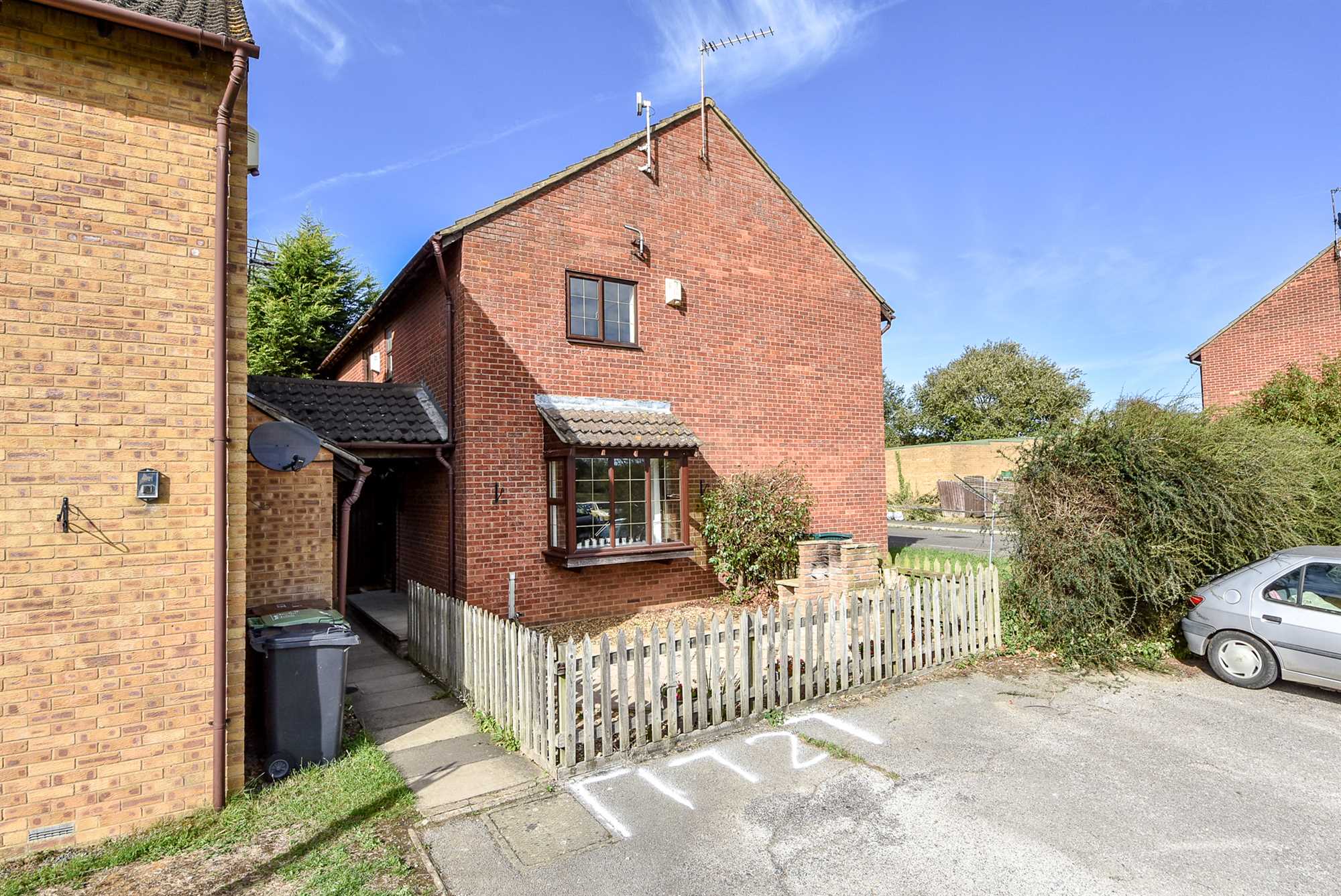 Senwick Drive, Wellingborough, NN8 1RY - Picture 1