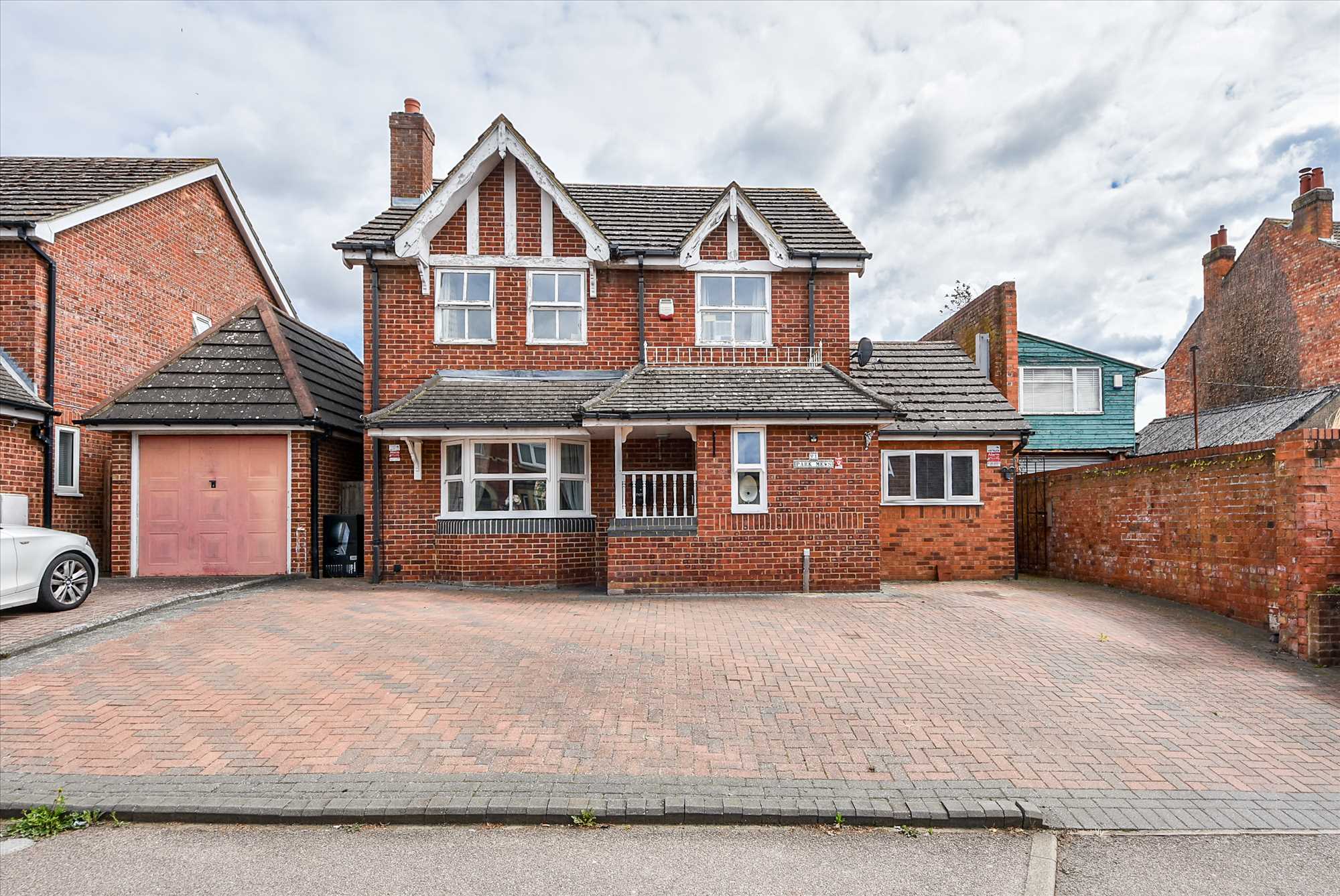 Park Mews, Park Road, Wellingborough, NN8 4PB - Picture 1
