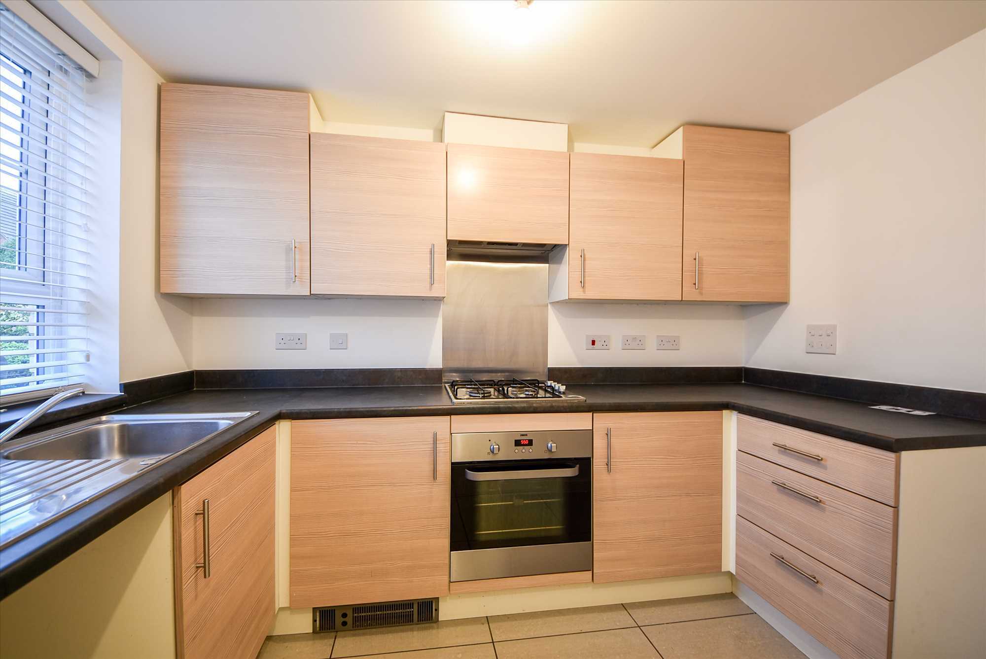 Talbot Road North, Wellingborough, NN8 1SG - Picture 3
