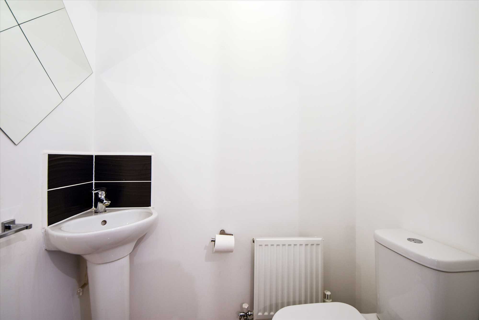Talbot Road North, Wellingborough, NN8 1SG - Picture 4