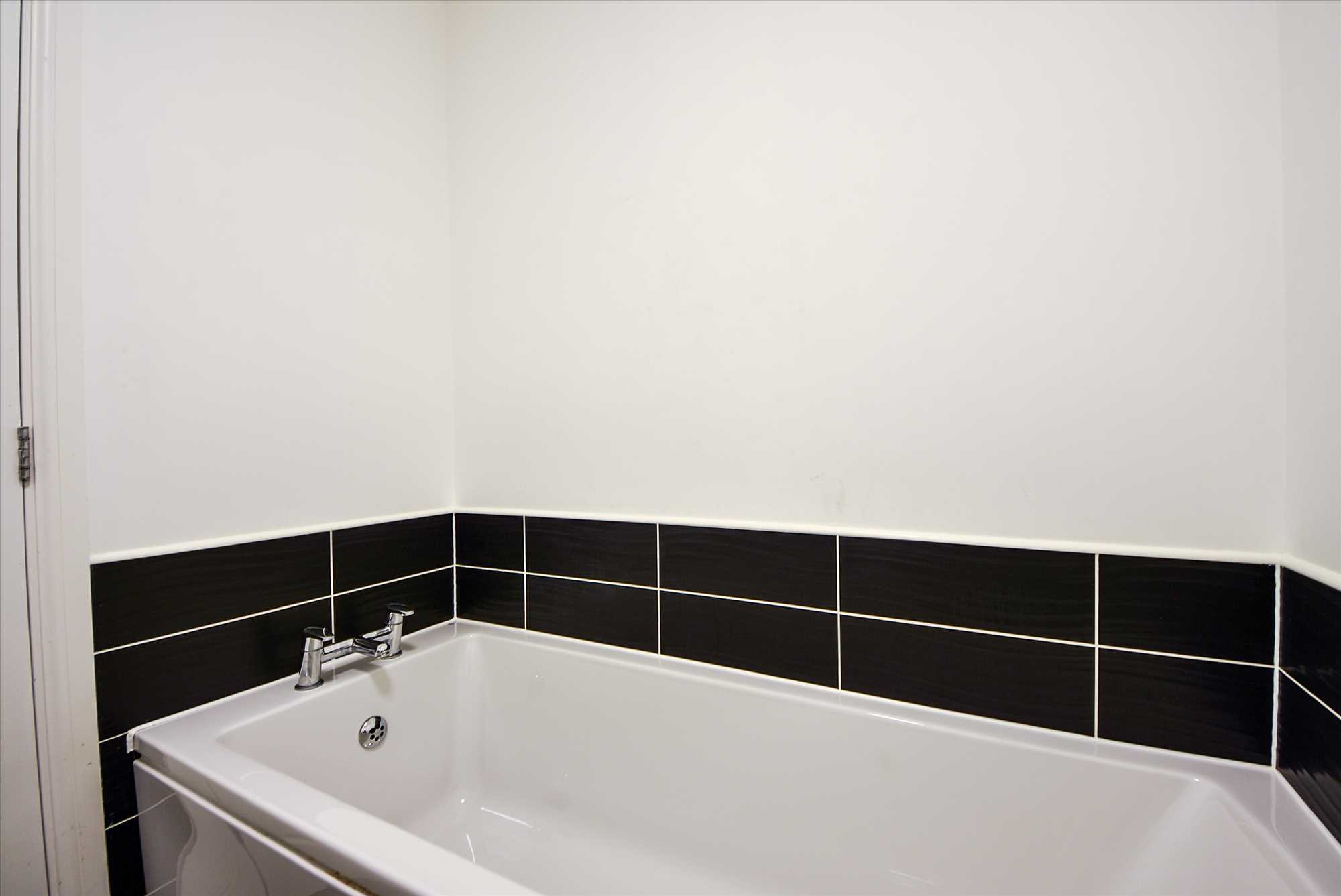 Talbot Road North, Wellingborough, NN8 1SG - Picture 10