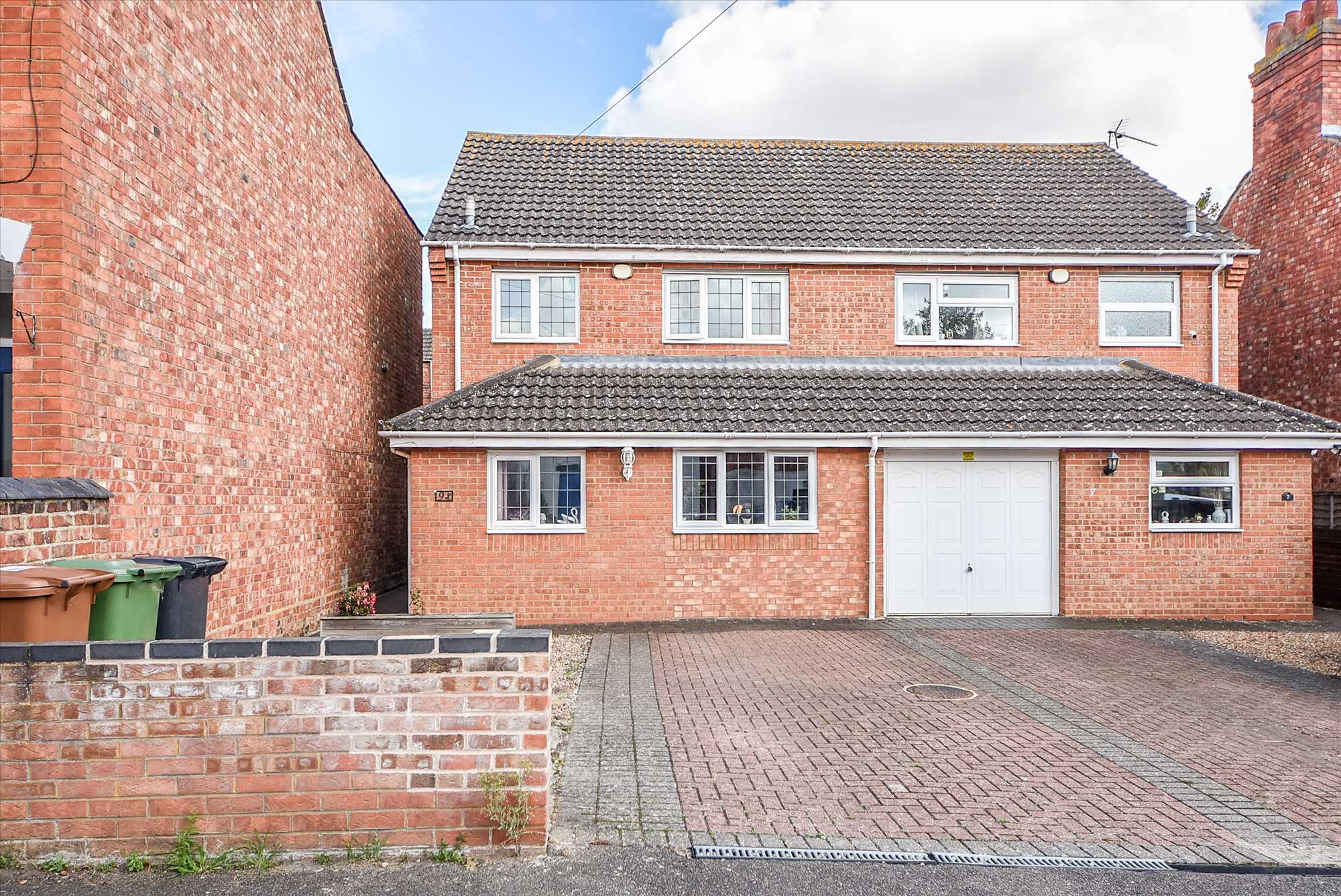 College Street, Wellingborough, NN8 3HF - Picture 1