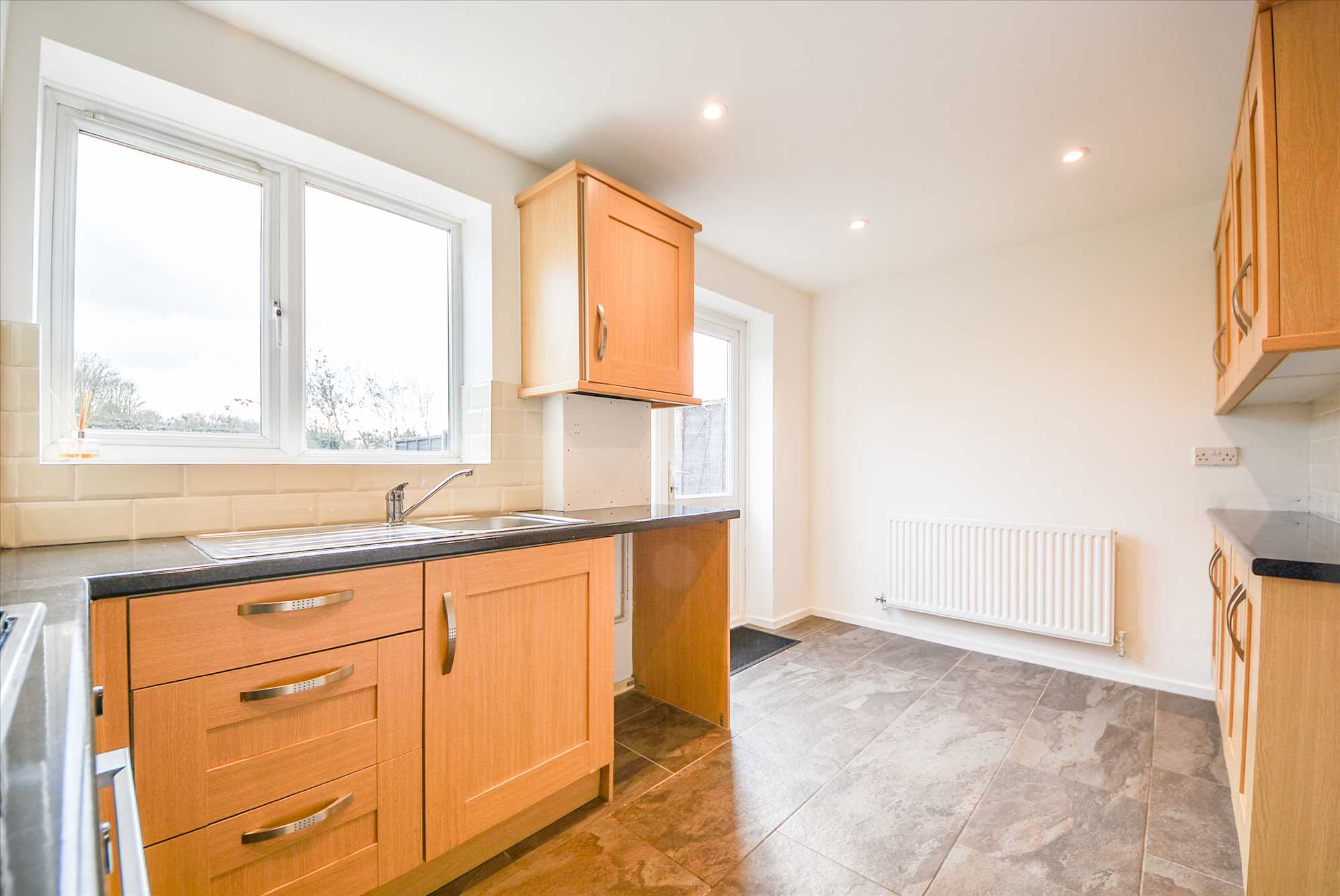 Worcester Close, Northampton, NN3 9GD - Picture 3