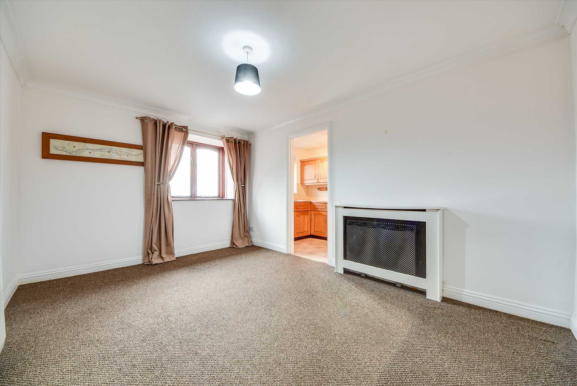 Brickhill Mews, Brickhill Road, Wellingborough, NN8 3GH - Picture 2