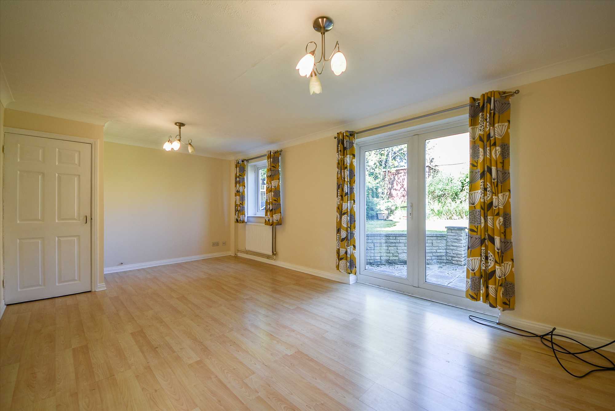 Orwell Close, Wellingborough, NN8 5WX - Picture 2