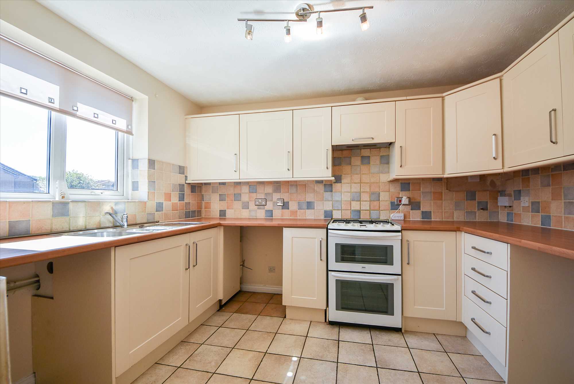 Orwell Close, Wellingborough, NN8 5WX - Picture 3