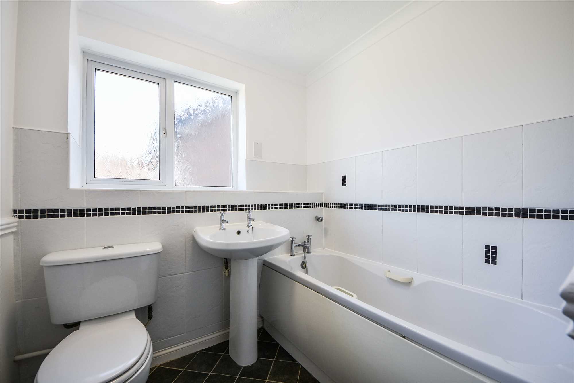 Orwell Close, Wellingborough, NN8 5WX - Picture 13