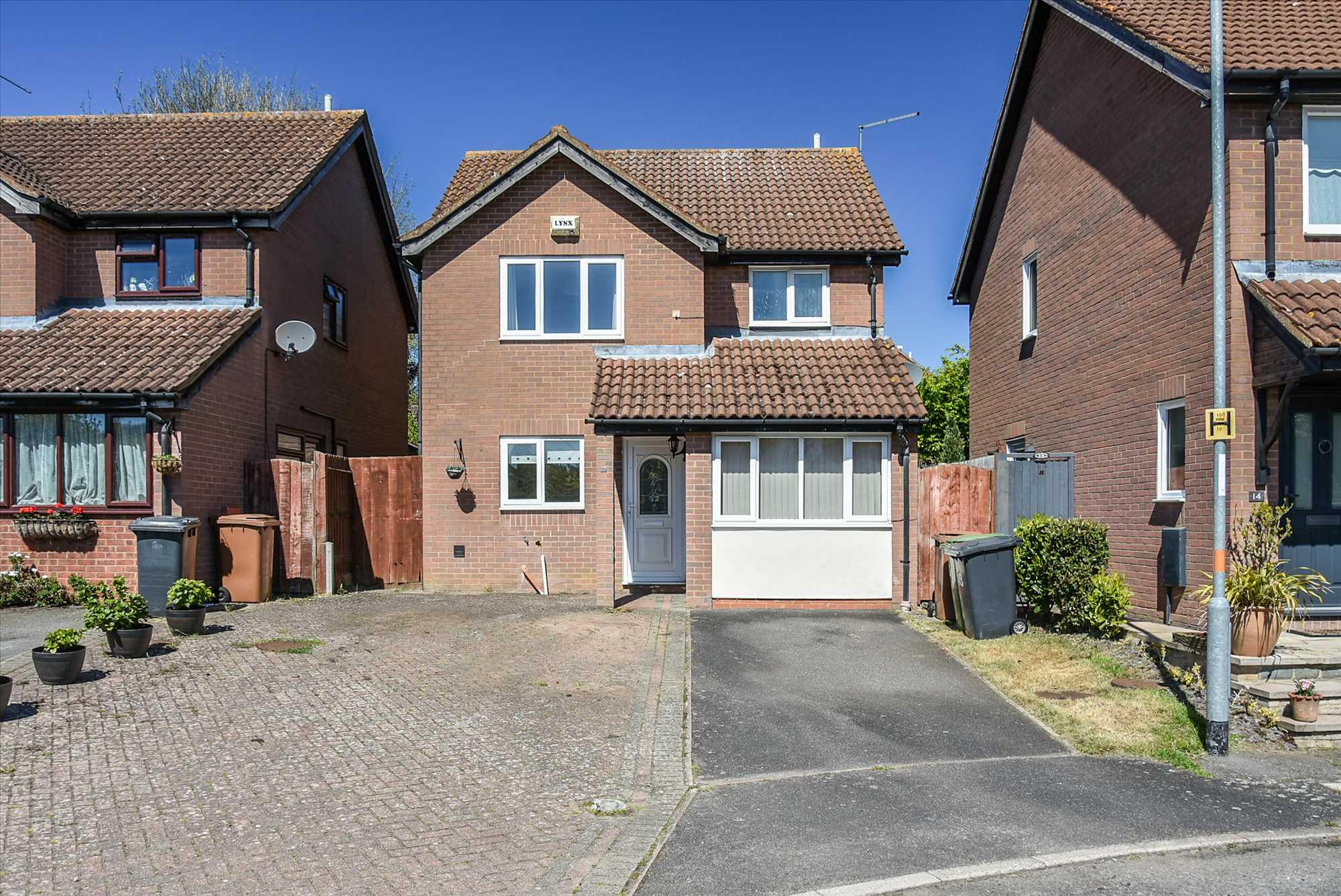 Orwell Close, Wellingborough, NN8 5WX - Picture 1