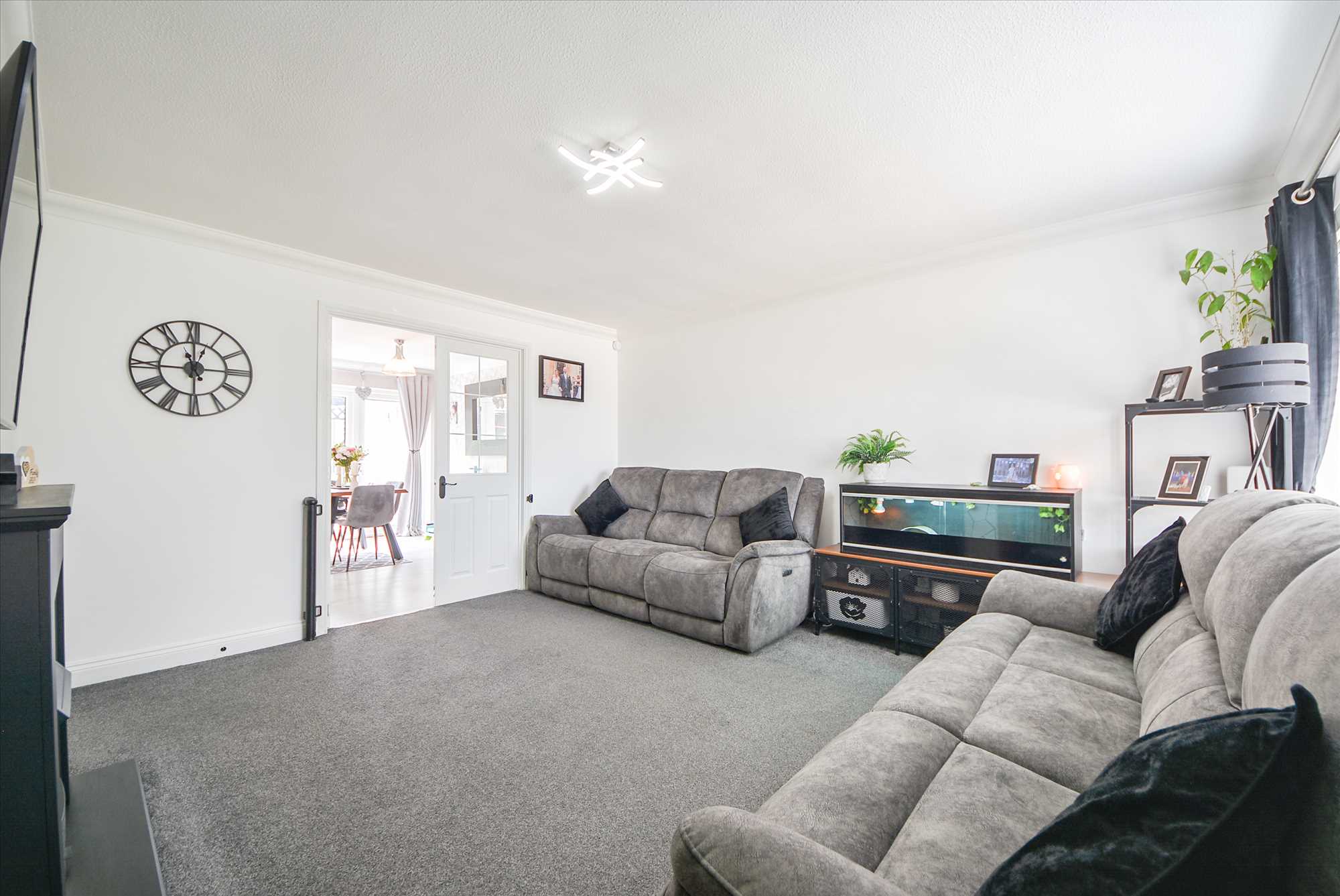 Manchester Road, Wollaston, NN29 7PZ - Picture 2
