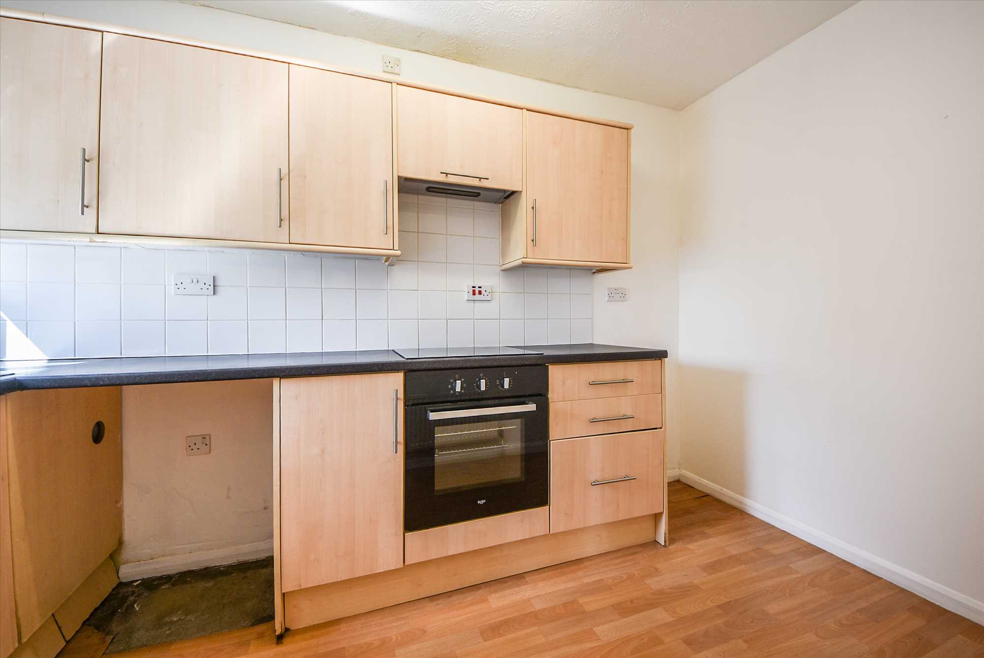 Senwick Drive, Wellingborough, NN8 1SD - Picture 3