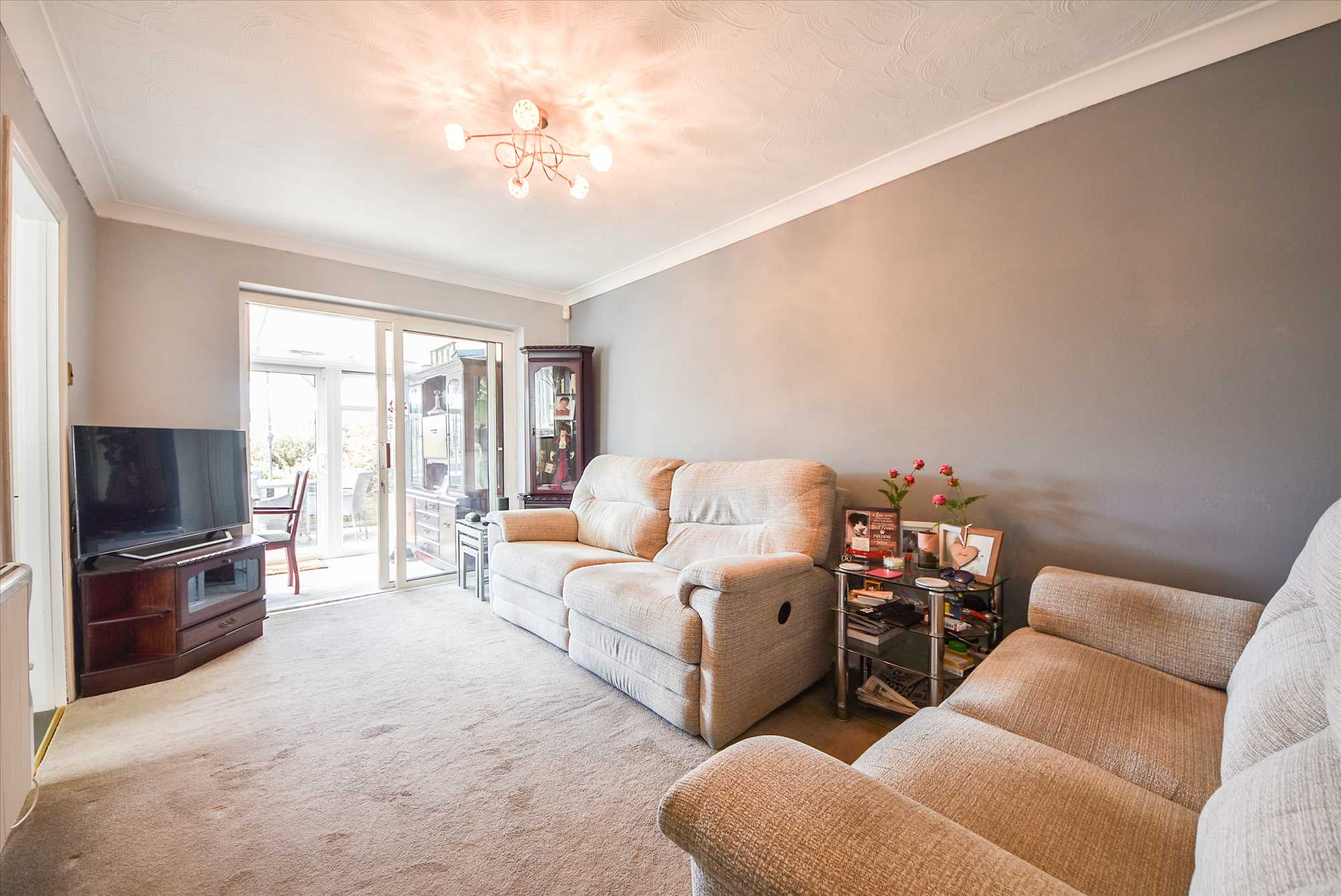 The Willows, Little Harrowden, NN9 5BJ - Picture 3