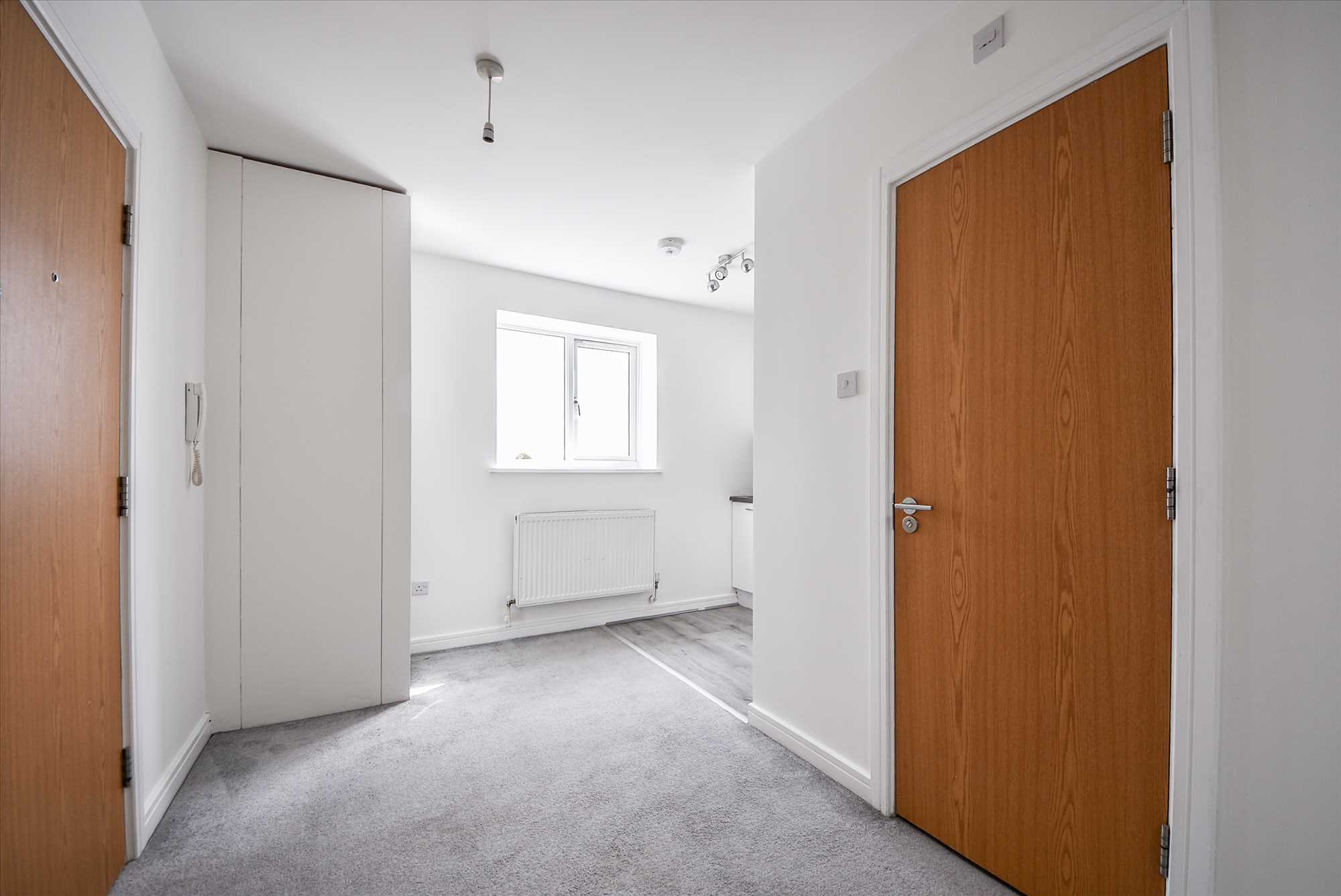 Avon House, Tithe Barn Road, Wellingborough, NN8 1GD - Picture 6