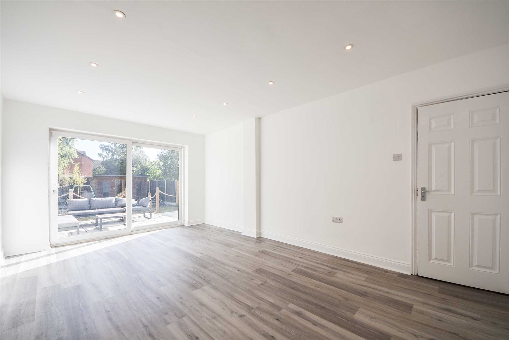 Senwick Road, Wellingborough, NN8 1JN - Picture 3