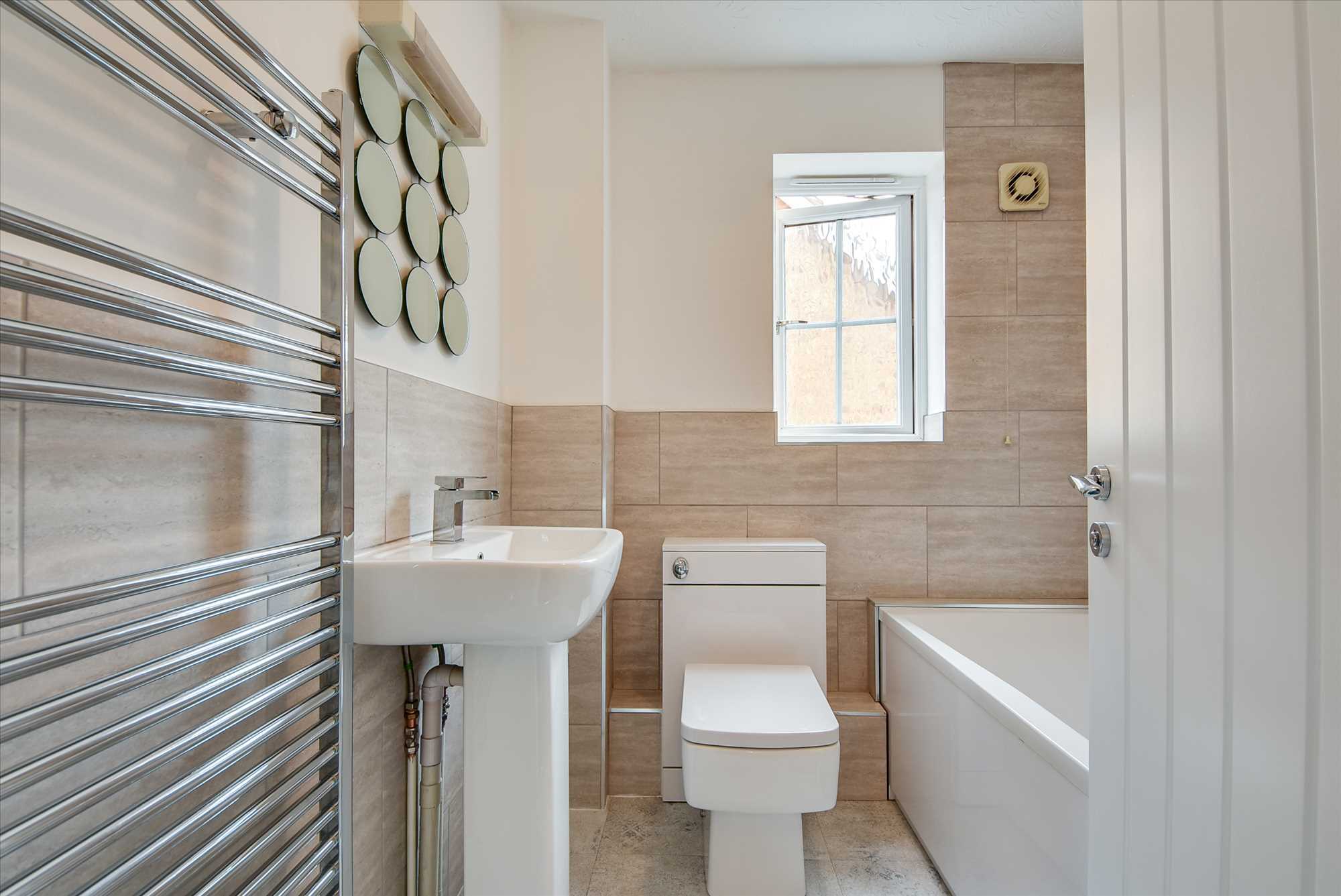 Betjeman Close, Higham Ferrers, NN10 8NR - Picture 7